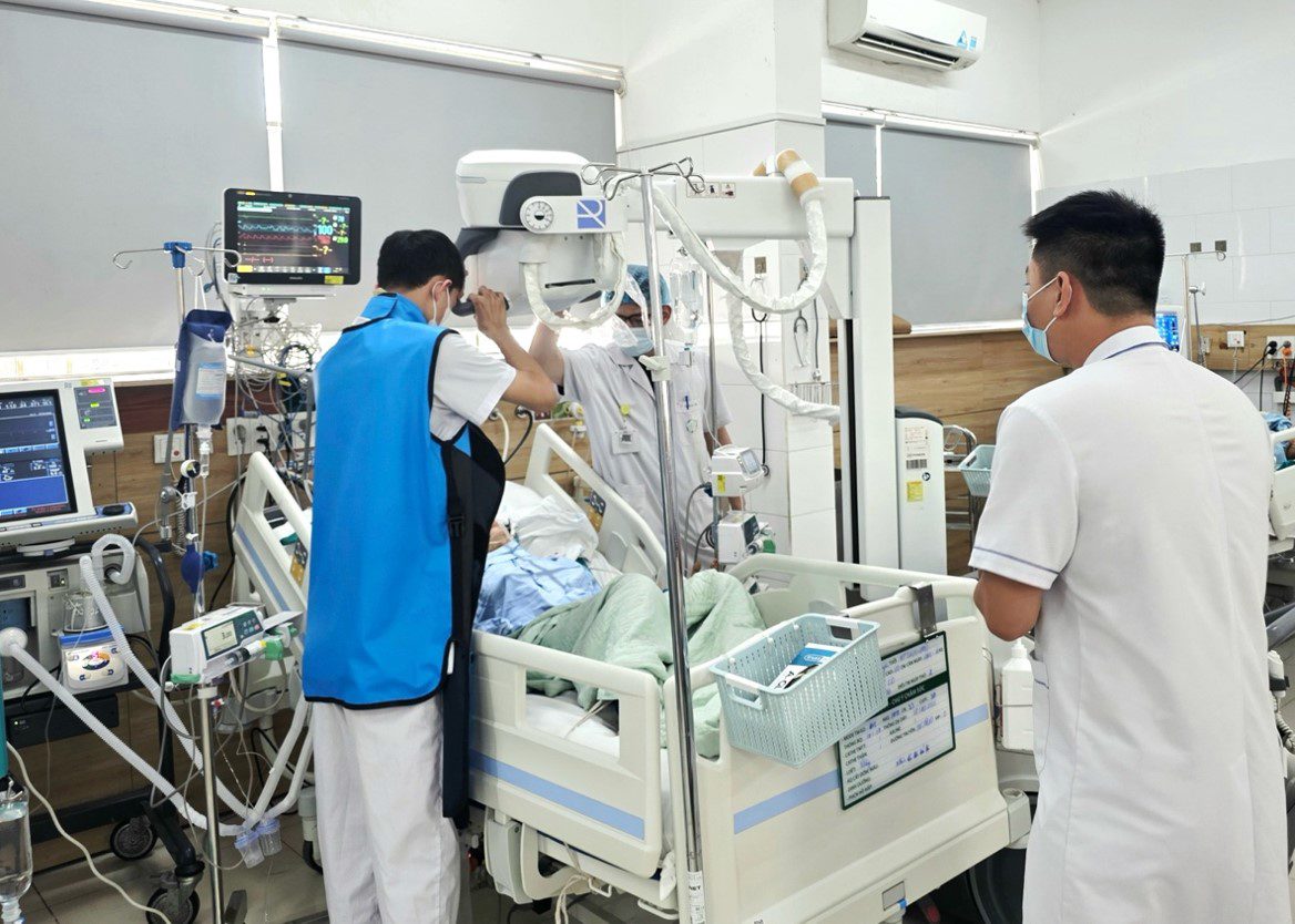 Vụ cháy nhà ở Hải Phòng khiến bé 16 tháng tuổi tử vong và ngộ độc khí CO - Ảnh 1.