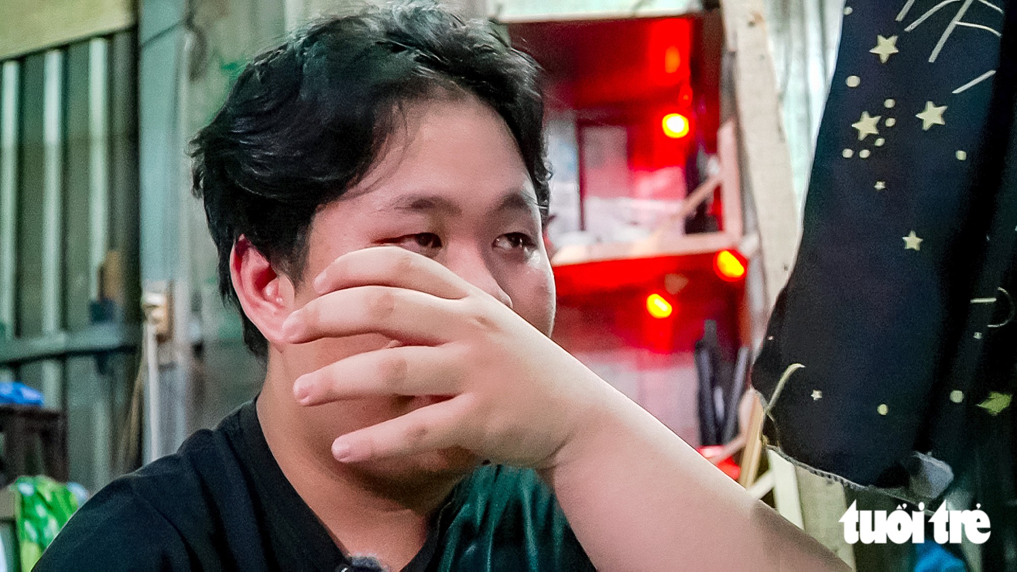 Mất cả cha mẹ vì ung thư và dịch COVID-19, nam sinh vào đại học từ tình thương của BV Chợ Rẫy - Ảnh 1.