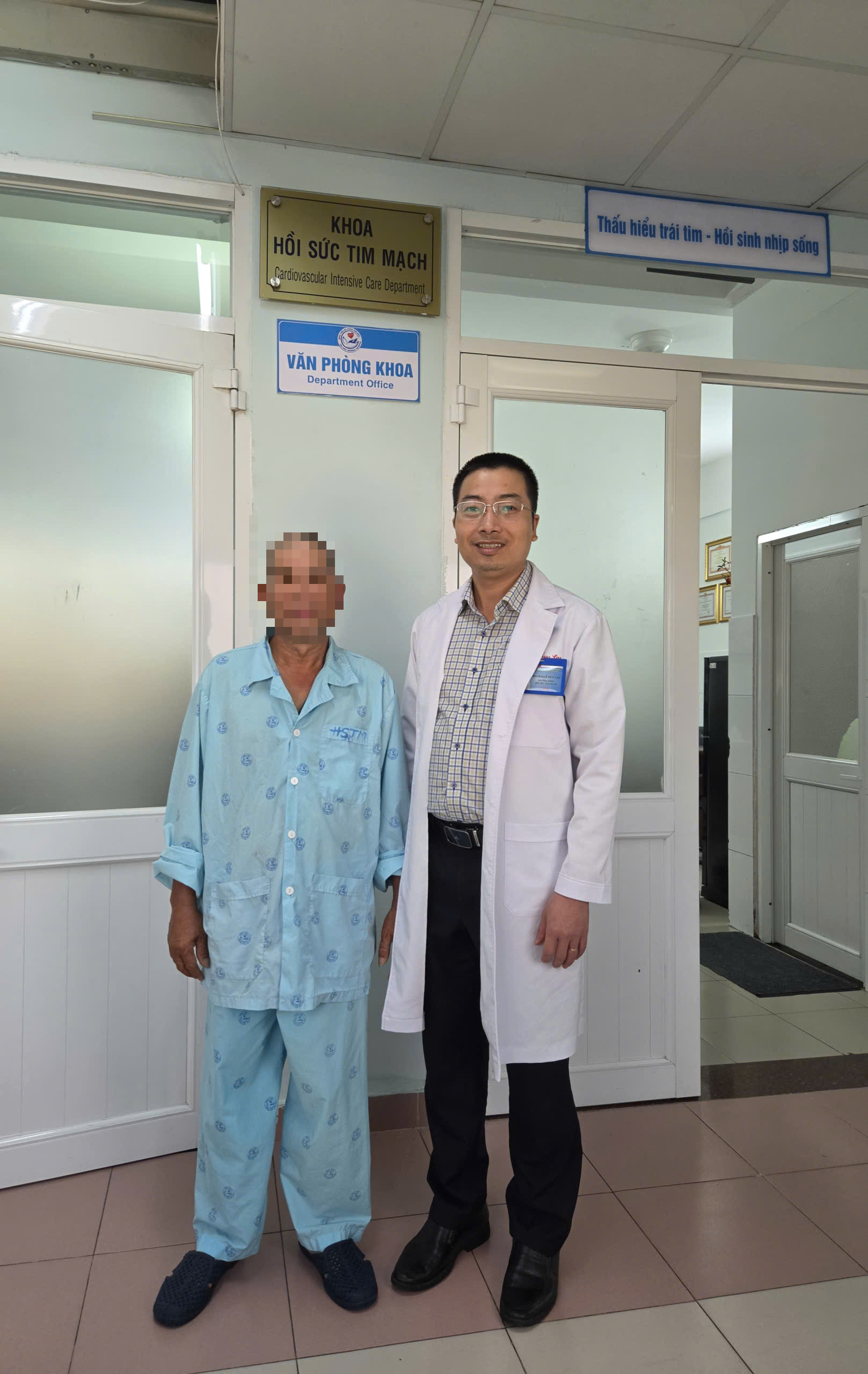 Hút 2-3 gói thuốc mỗi ngày, người đàn ông 50 tuổi nguy kịch vì nhồi máu cơ tim - Ảnh 2.