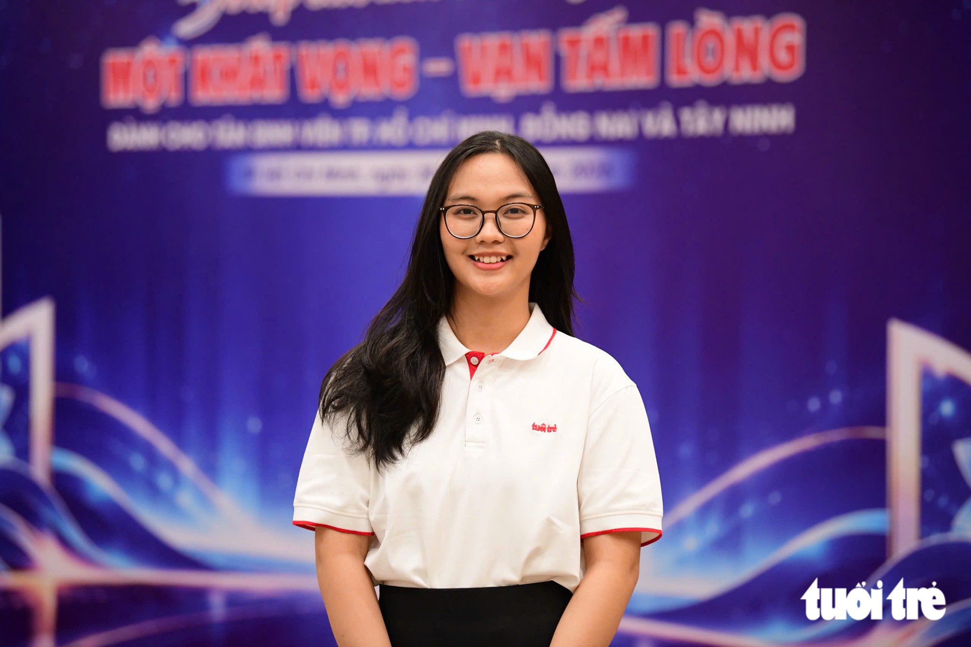 Từ giã trường Y vì mẹ phát hiện ung thư, nữ sinh nghỉ một năm đi làm rồi lại đậu đại học: Học bổng động viên tôi - Ảnh 8.