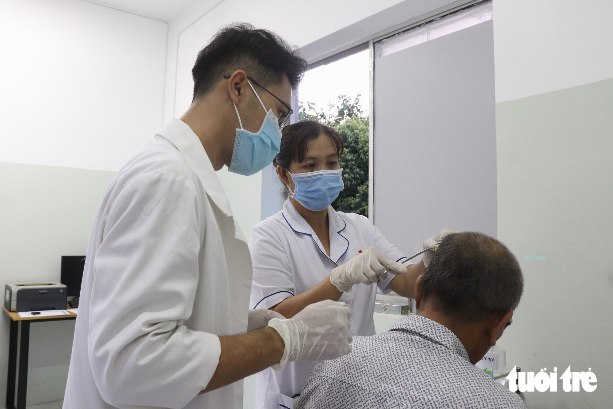 Bác sĩ giàu kinh nghiệm về trạm y tế TP.HCM làm việc: Được gần dân, cơ hội đóng góp chuyên môn - Ảnh 2.