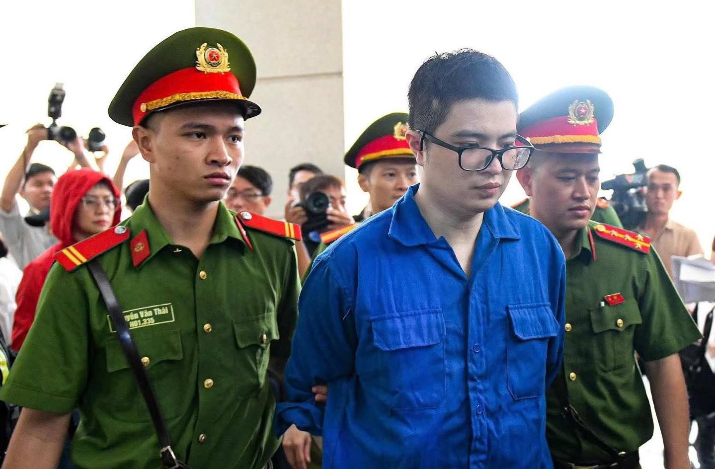 Bạn gái Mr Pips kể chuyện giữ 'kho' vàng 222 tỉ, trong tủ quần áo luôn có 44 tỉ tiền mặt và triệu USD - Ảnh 3.