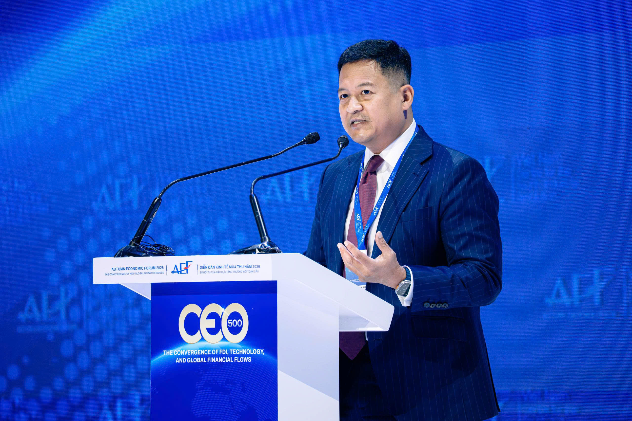 Chuyên gia quốc tế hiến kế: Nâng năng suất để Việt Nam trở thành nước giàu vào năm 2045   - Ảnh 2.