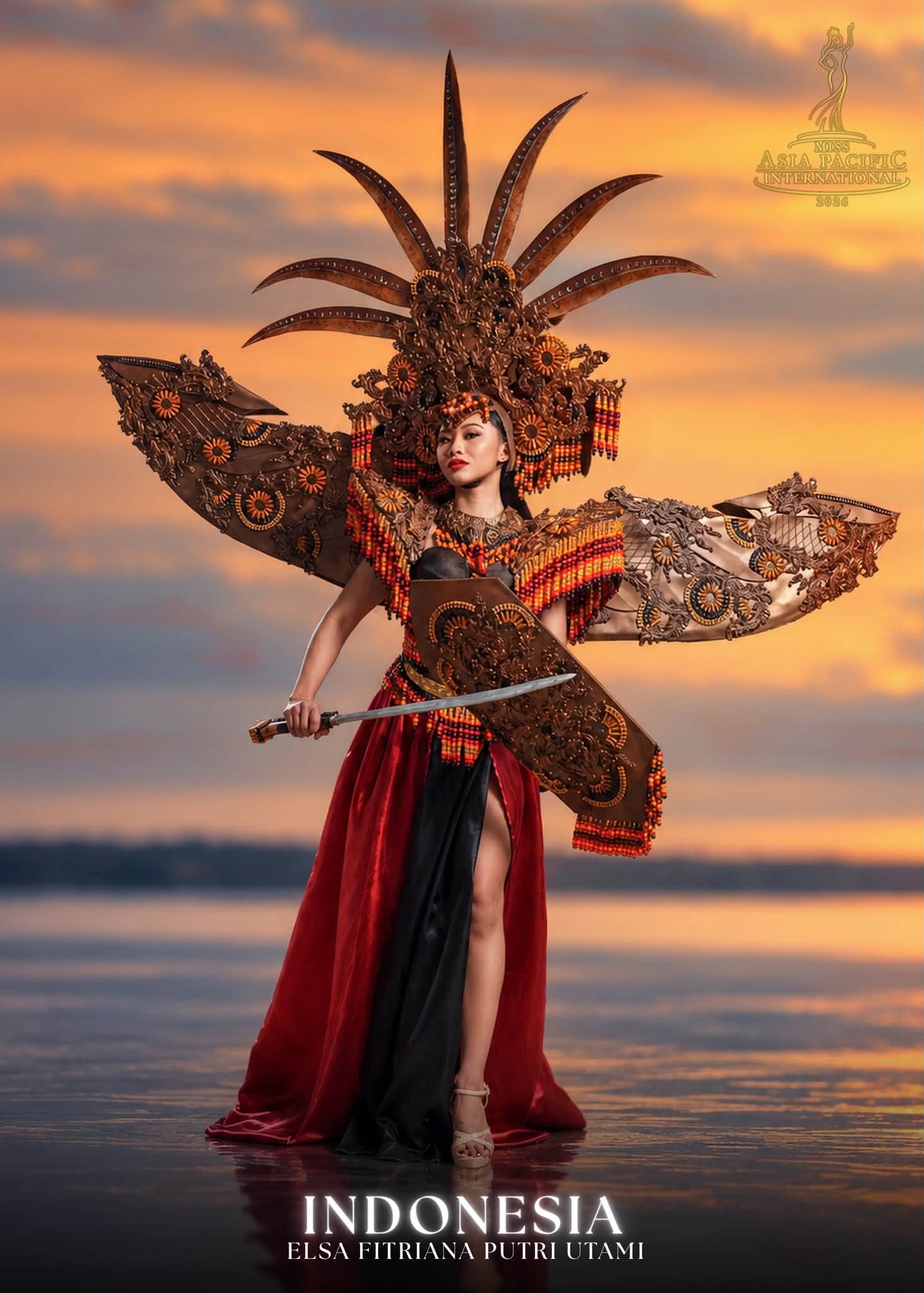 Mãn nhãn trang phục dân tộc Miss Asia Pacific International 2026, Việt Nam vắng mặt - Ảnh 13.