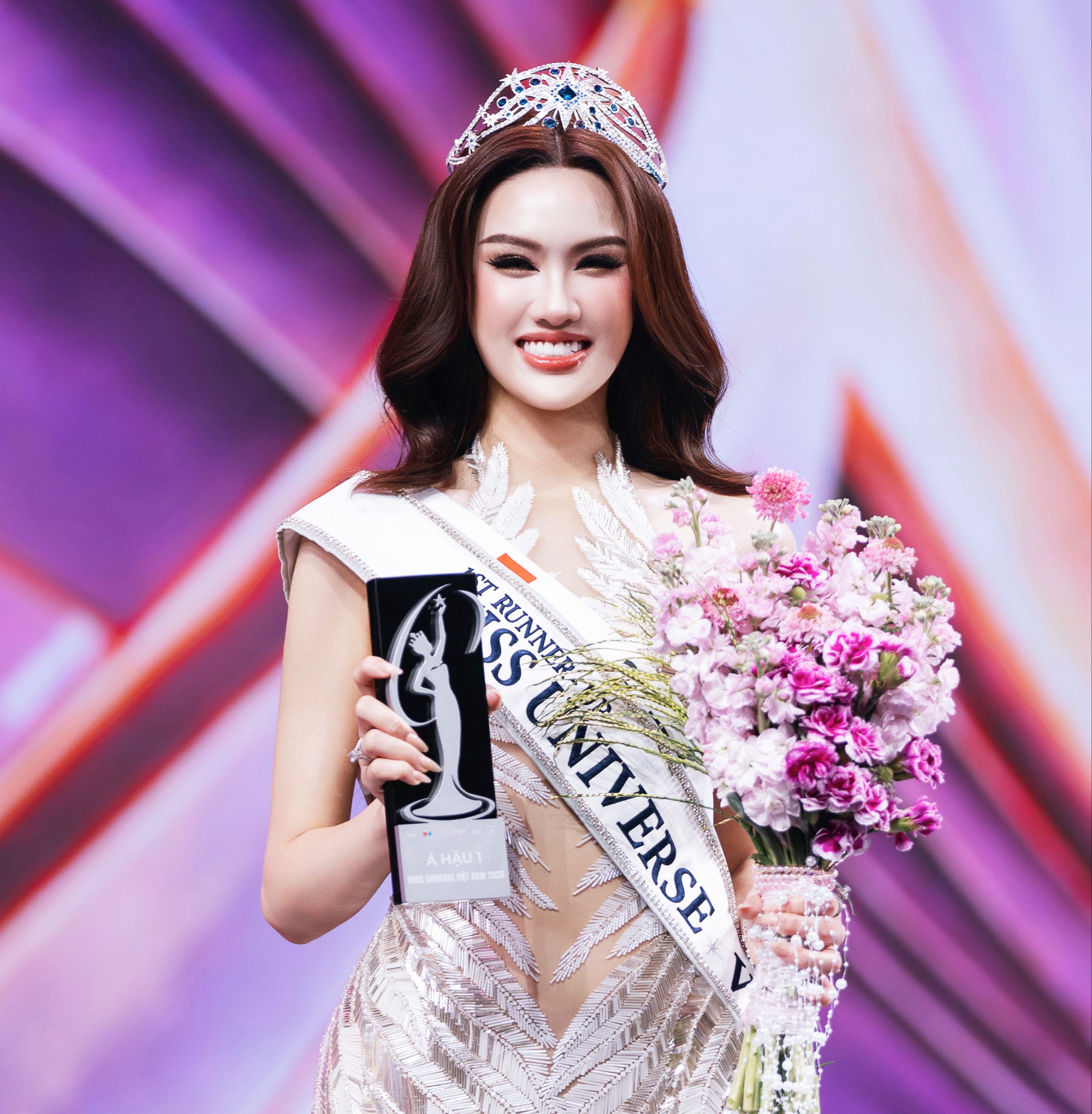 Vừa đoạt á hậu 1 Miss Universe Vietnam, Trịnh Mỹ Anh mất danh hiệu Miss Earth Water - Ảnh 1.