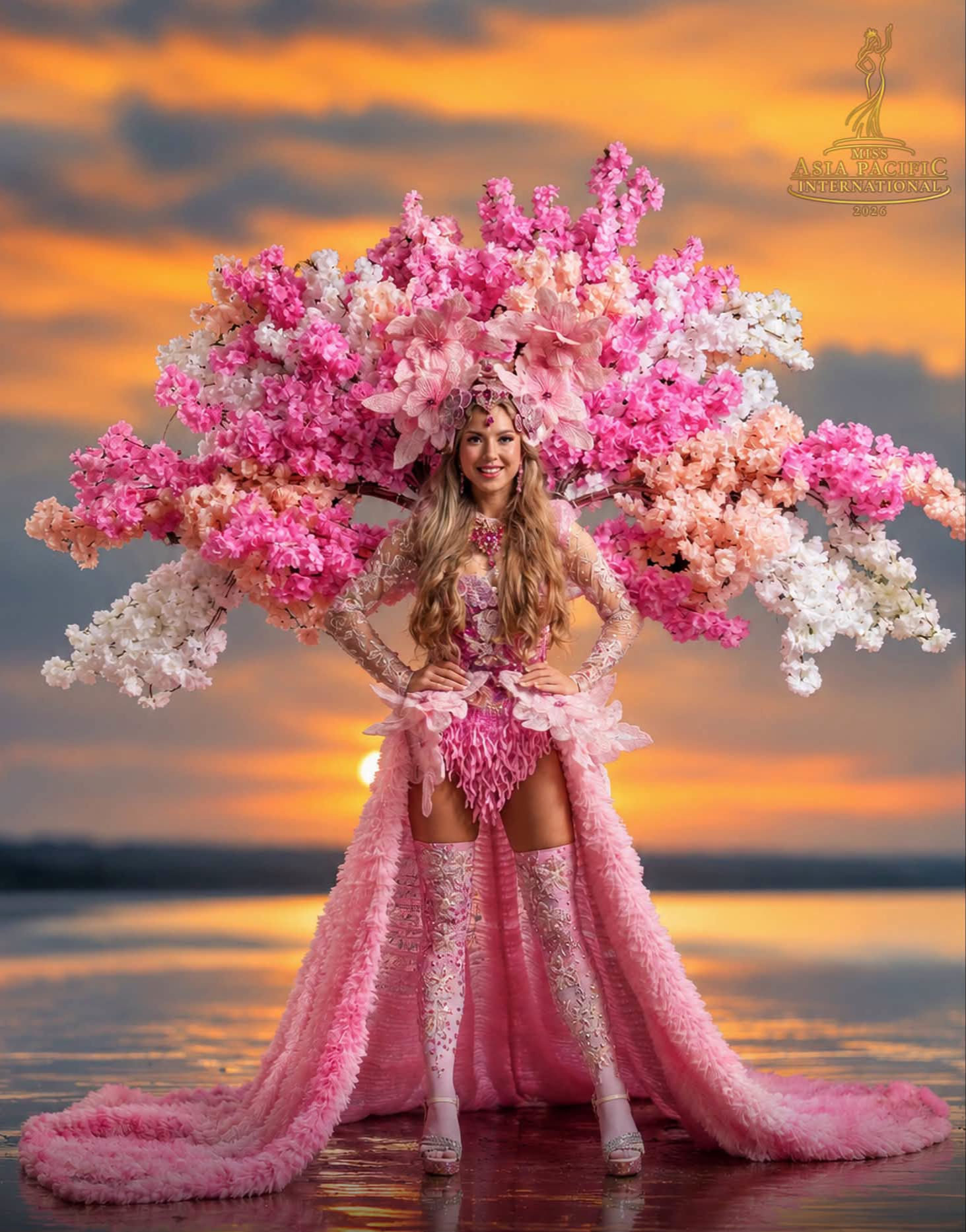 Mãn nhãn trang phục dân tộc Miss Asia Pacific International 2026, Việt Nam vắng mặt - Ảnh 5.
