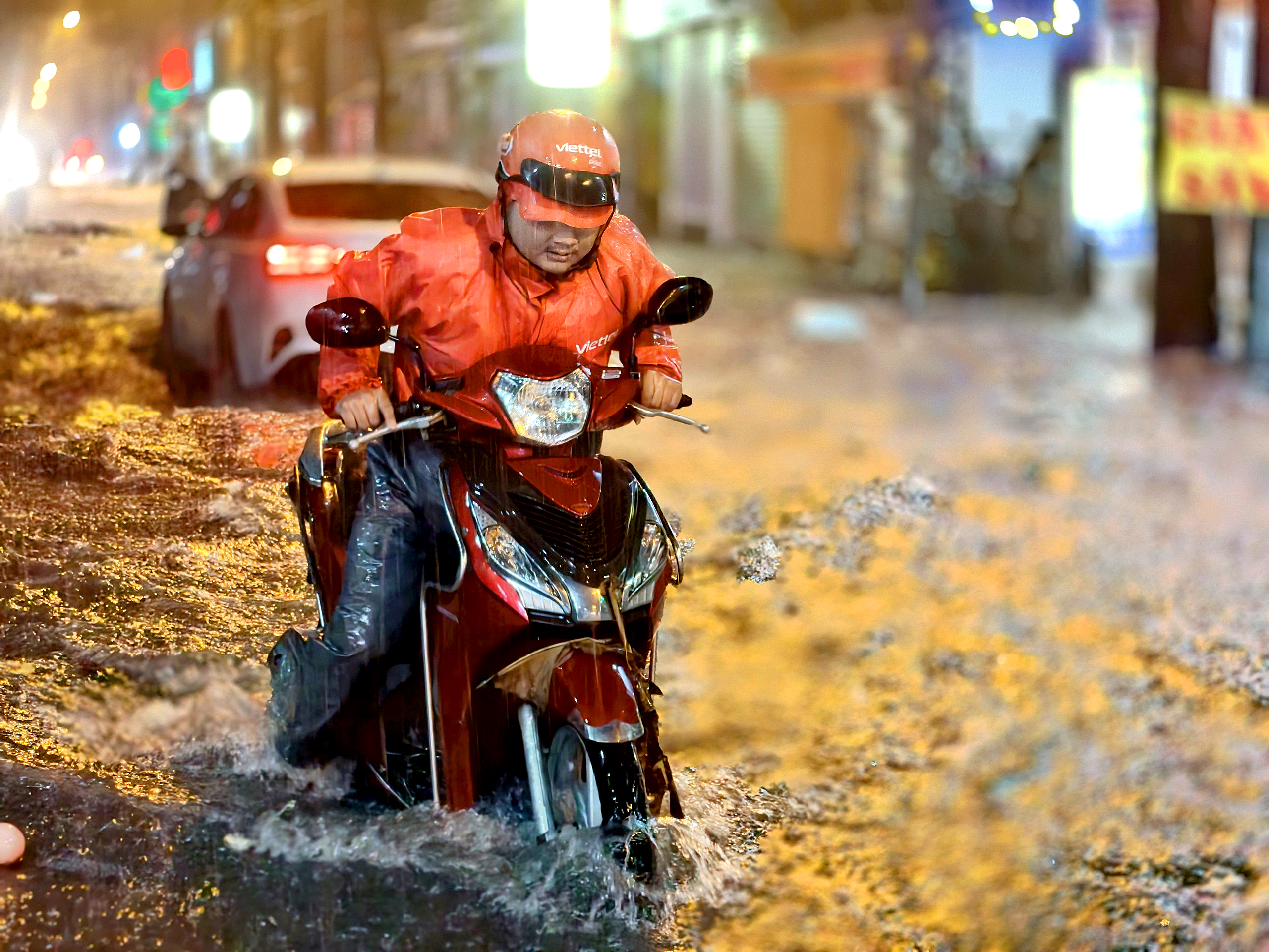 Thời tiết hôm nay 3-10: Bắc Bộ sắp đón không khí lạnh, Nam Bộ mưa rào - Ảnh 2.