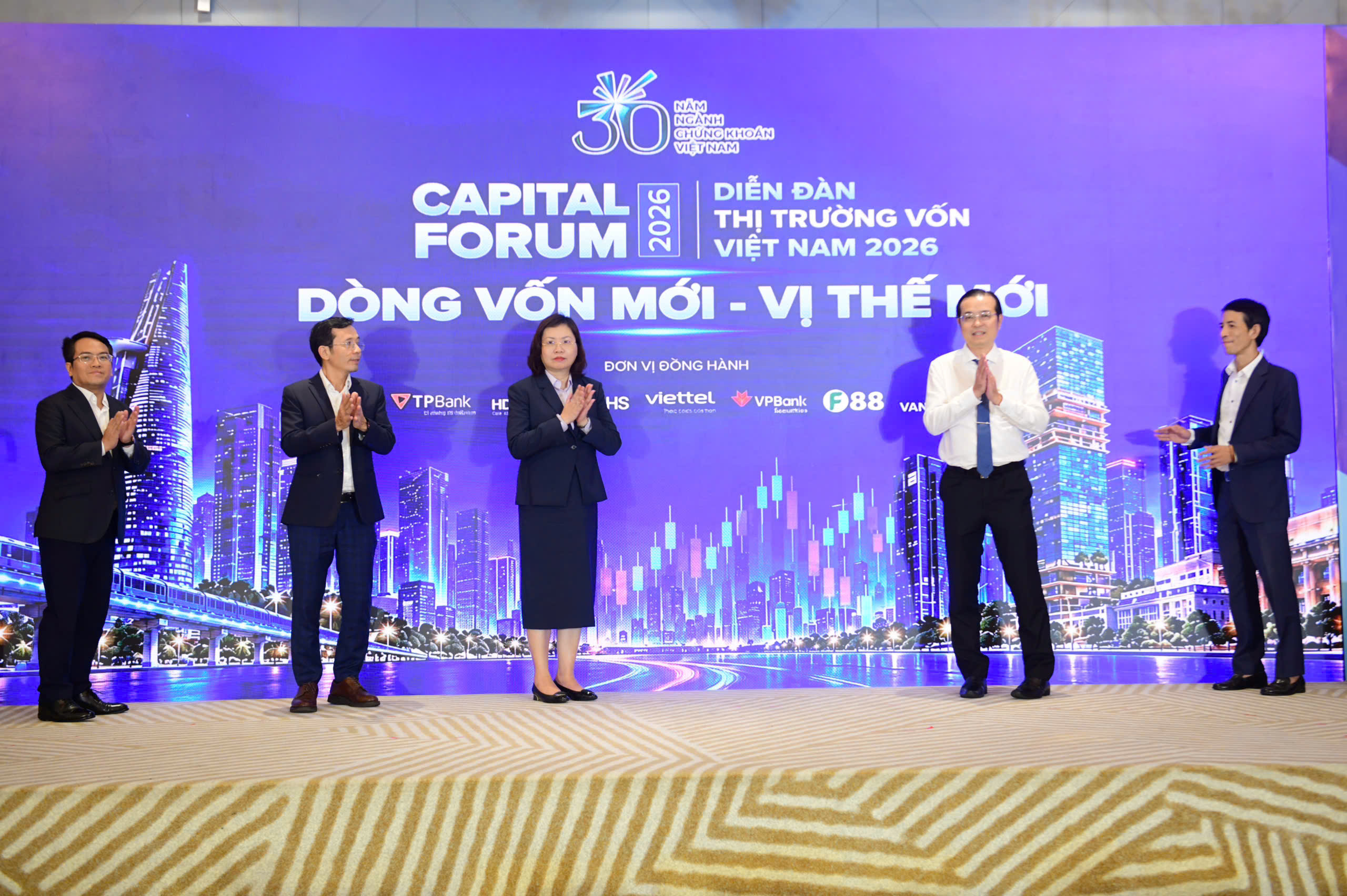 Ra mắt diễn đàn Thị trường vốn Việt Nam thường niên - Ảnh 1.