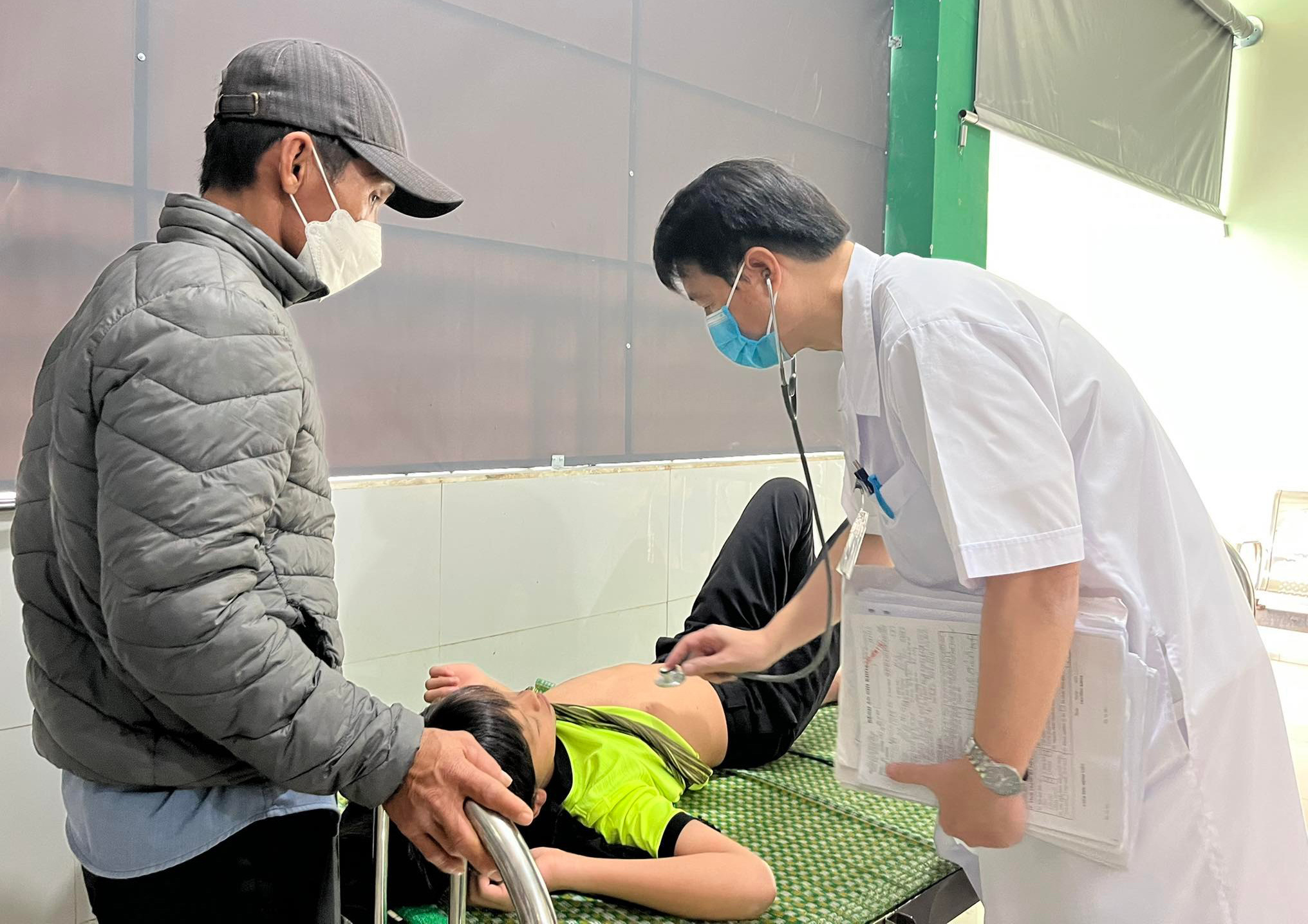Đà Nẵng: Sốt xuất huyết tăng cao, nhiều ca bệnh thuộc tuýp vi rút nguy hiểm - Ảnh 1.