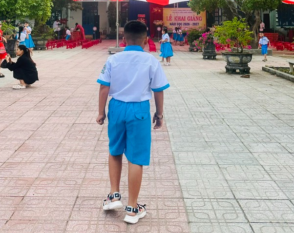 Thương hiệu tôi yêu: Đôi dép Biti's cho con tự tin sải bước tới trường - Ảnh 1.
