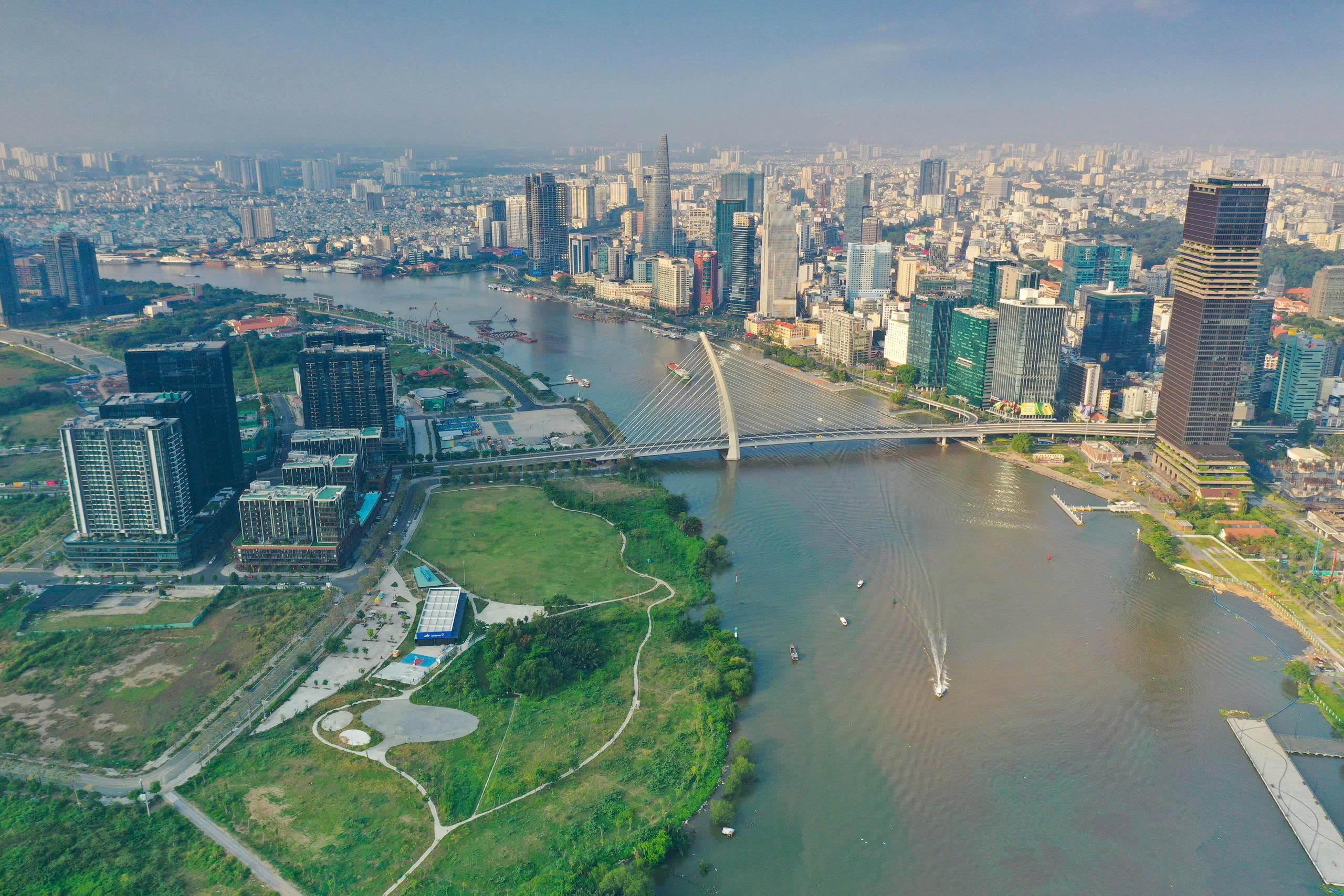 Ai cũng ngóng lãi suất giảm, nhưng nếu chỉ trông chờ vào ngân hàng là chưa đủ - Ảnh 3.