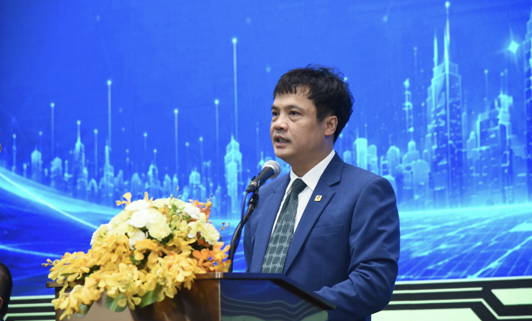 CEO FPT lần thứ 3 liên tiếp đắc cử Phó chủ tịch ASOCIO - Ảnh 1.