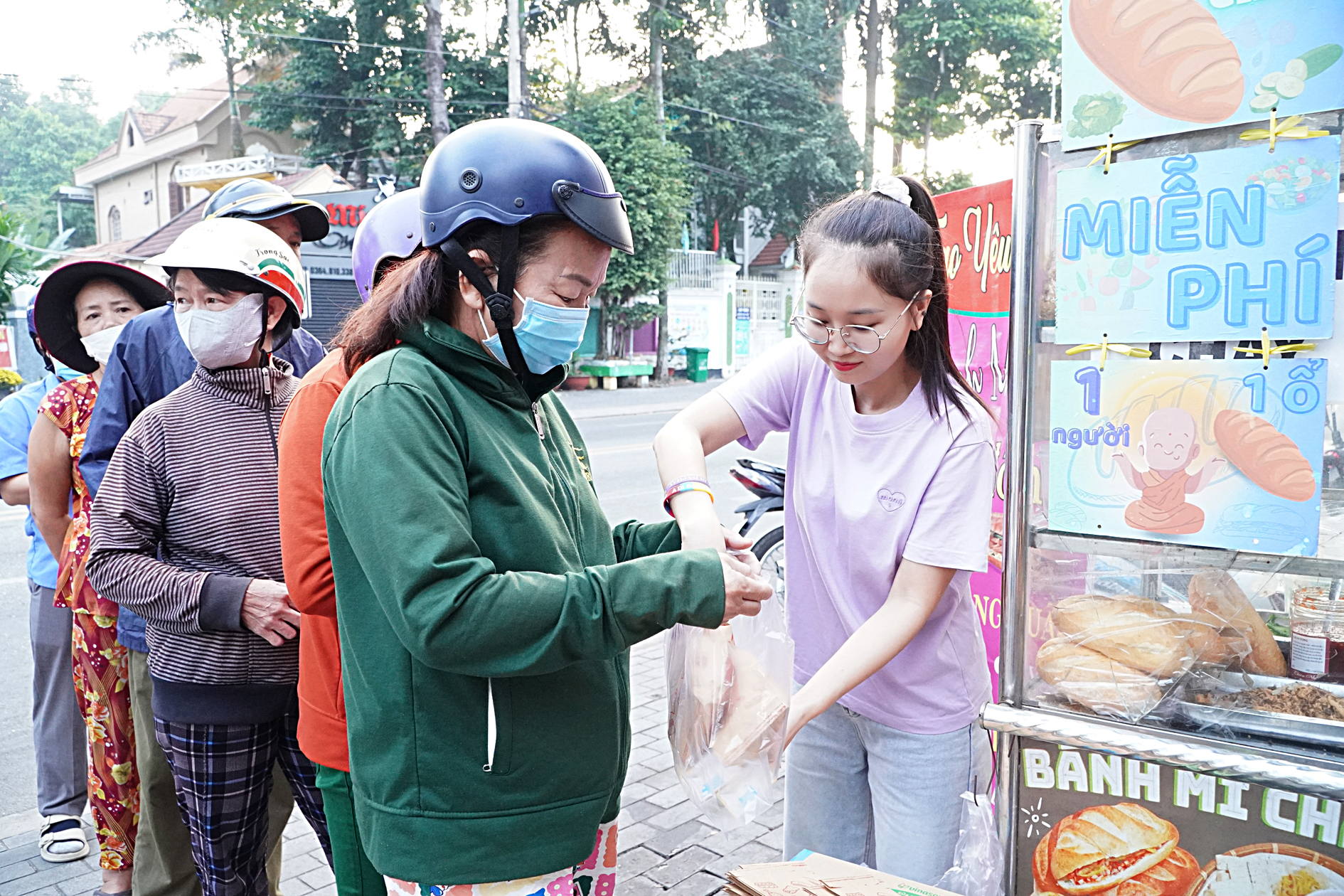 Xây dựng thành phố nhân văn - Ảnh 2.