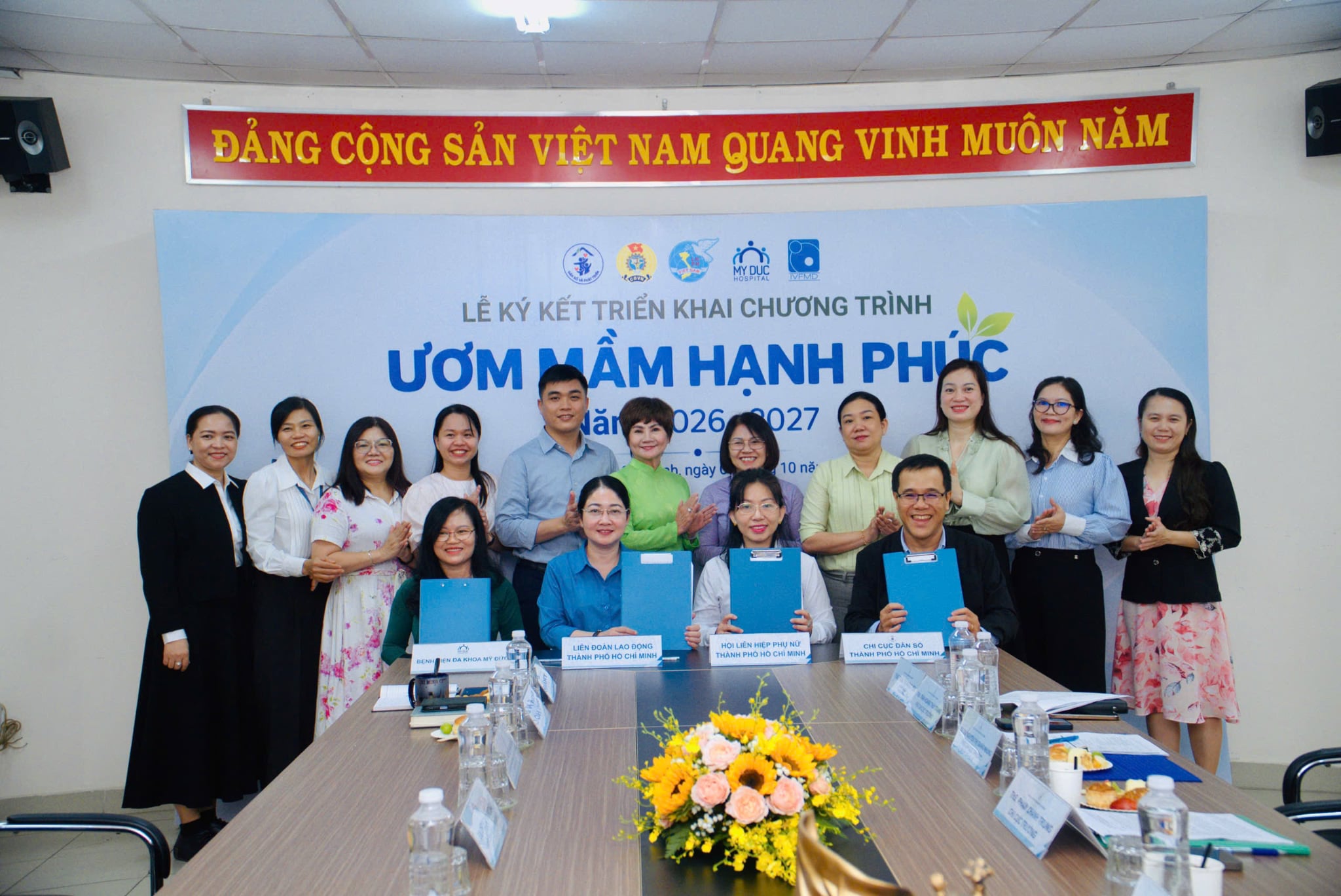 Tỉ suất sinh chỉ 1,51 con/phụ nữ, TP.HCM tiếp sức các cặp vợ chồng hiếm muộn - Ảnh 1.