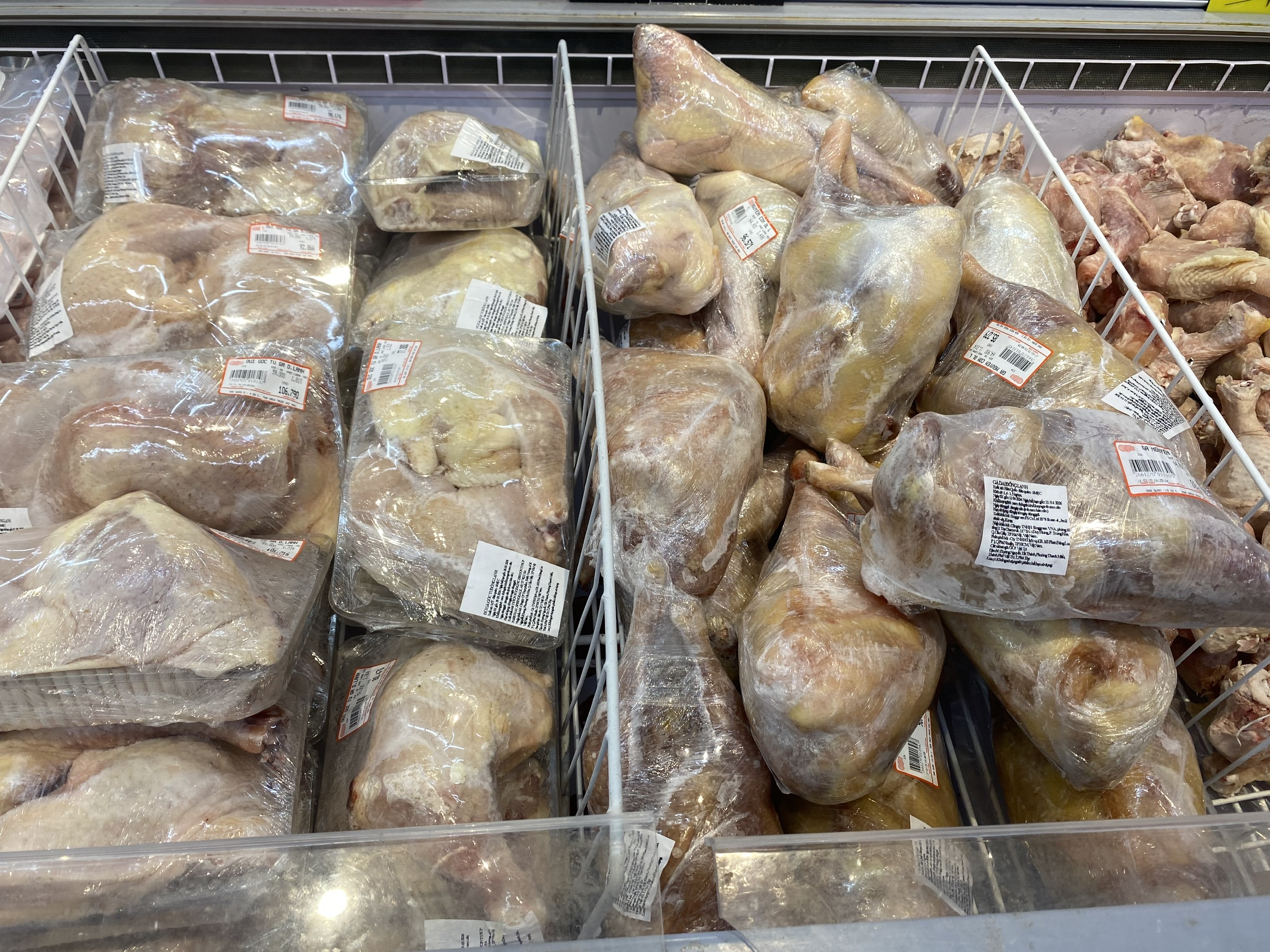Làn sóng thịt nhập siêu rẻ: Sẽ chặn thịt nhập khẩu kém chất lượng, cận date - Ảnh 3.