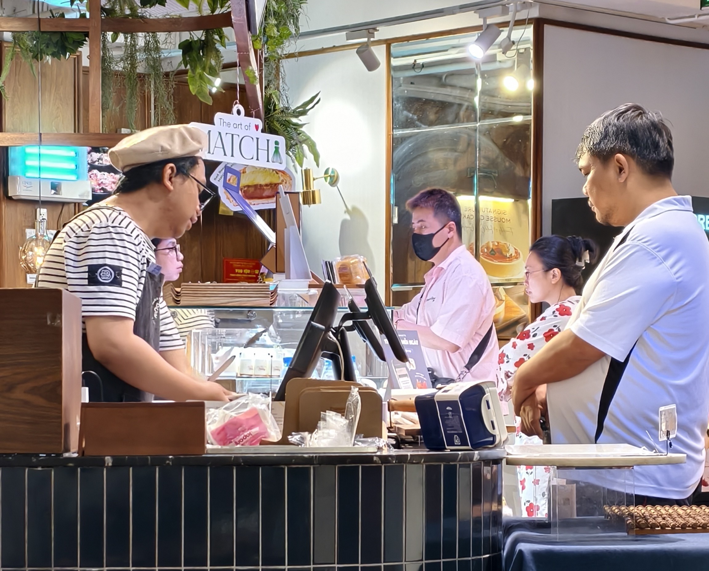Người tiêu dùng khắt khe, doanh nghiệp thực phẩm chủ động 'đổi mới' mình - Ảnh 1.