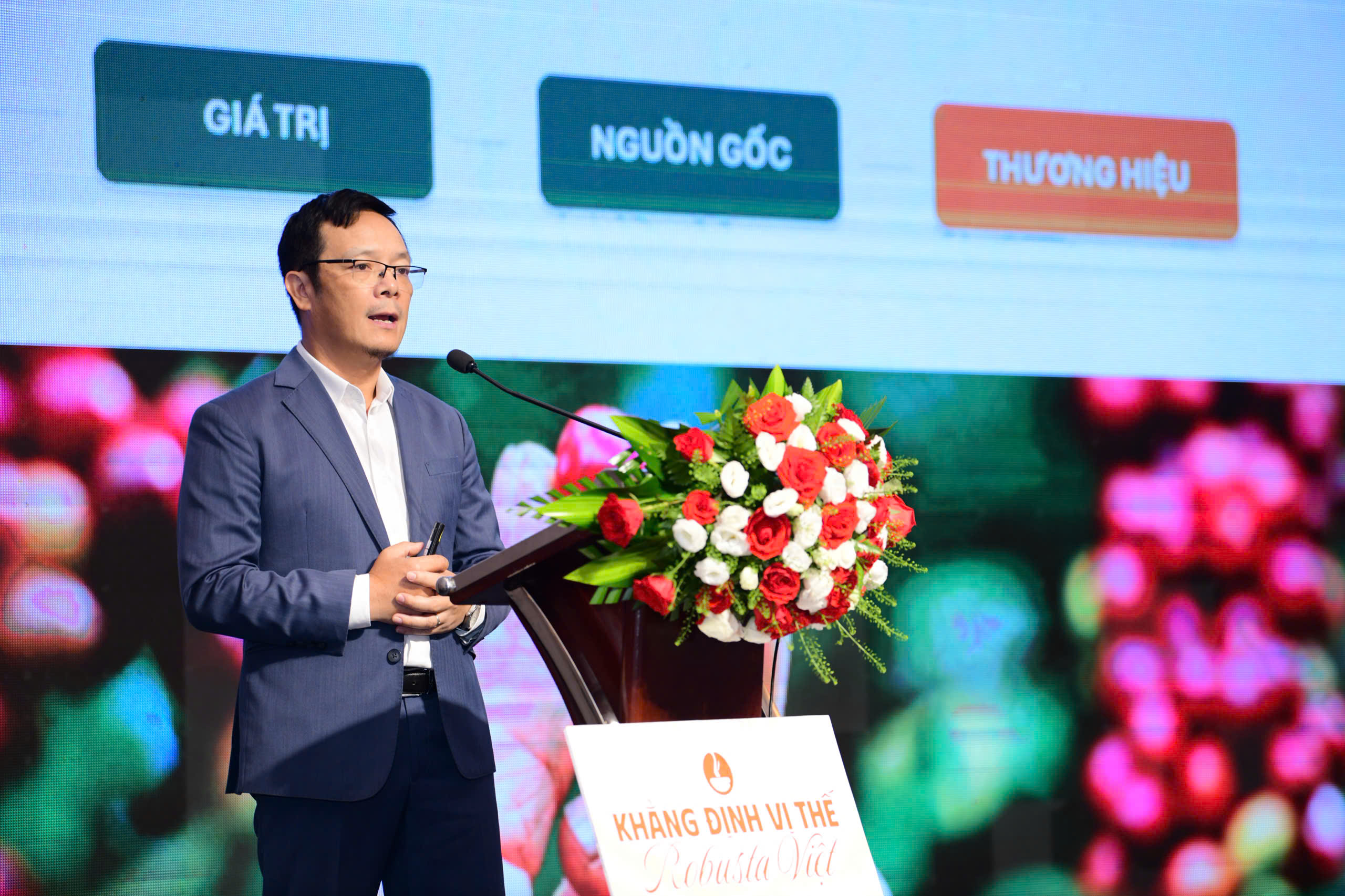 Cứ 5 hạt Robusta thế giới, 2 hạt từ Việt Nam nhưng thương hiệu ở đâu? - Ảnh 1.