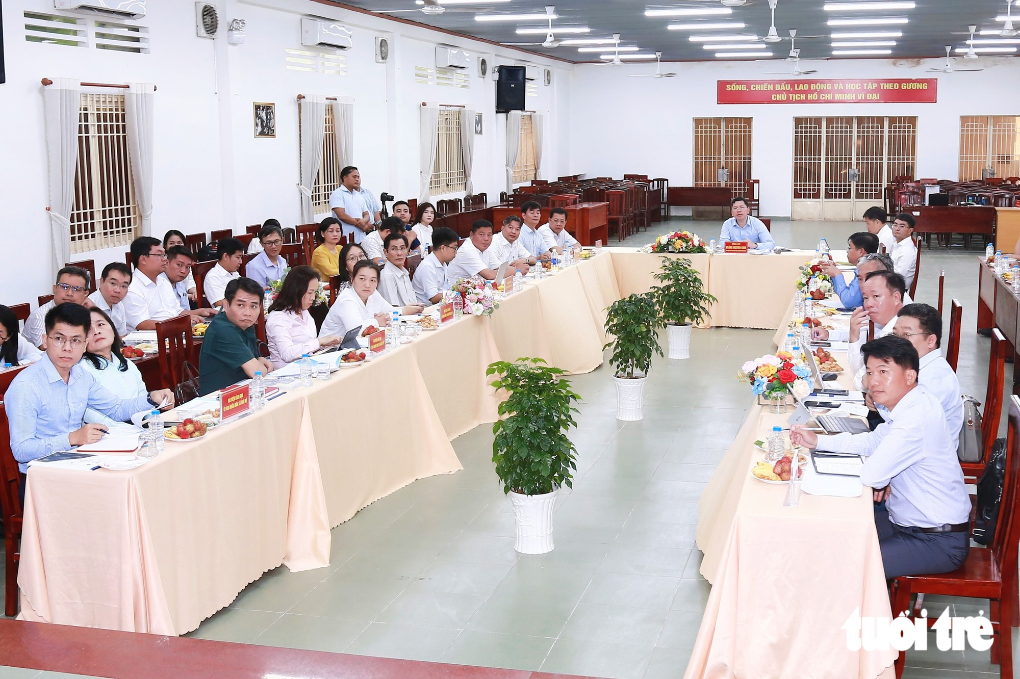 Cao tốc TP.HCM - Mộc Bài bàn giao gần 99% mặt bằng, Phó chủ tịch Hoàng Nguyên Dinh yêu cầu dứt điểm trong tháng 10 - Ảnh 6.