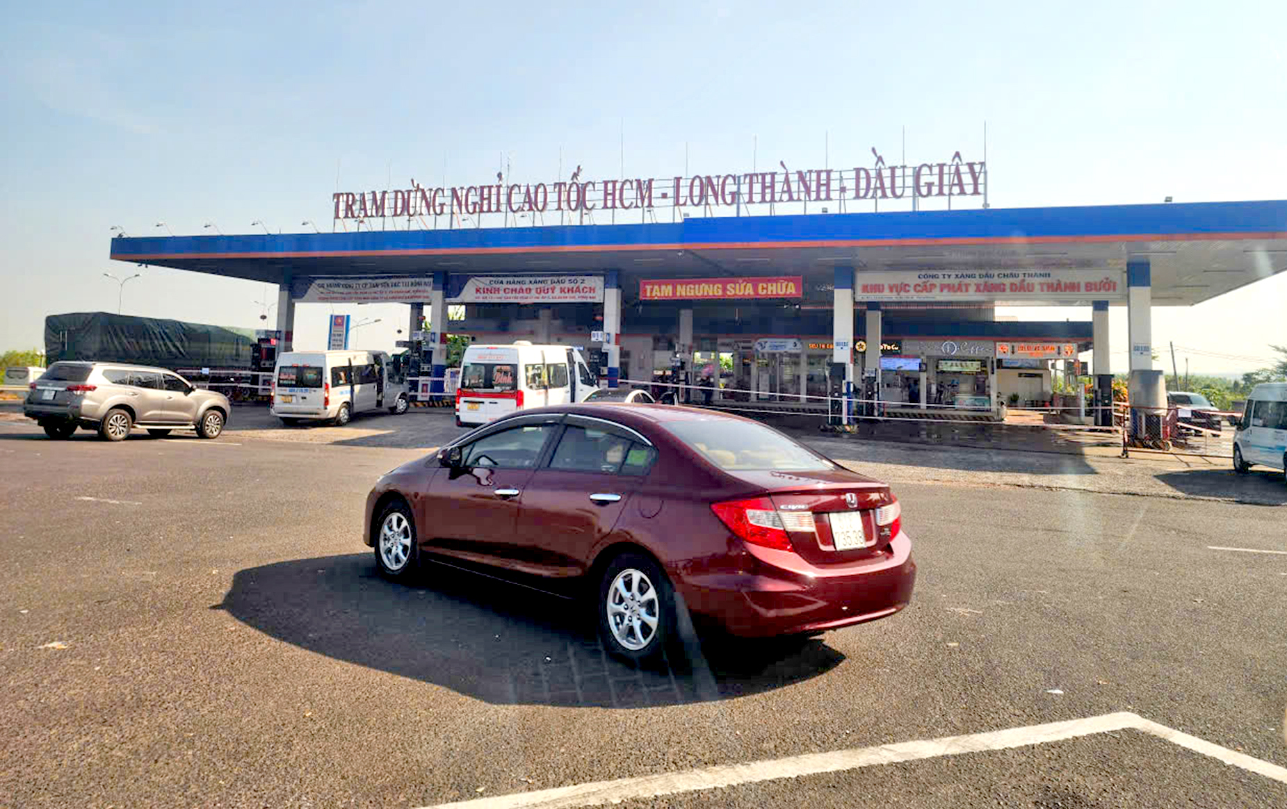 Tranh chấp trạm xăng dầu ở cao tốc TP.HCM - Long Thành: Đồng Nai yêu cầu 'theo dõi đặc biệt' - Ảnh 1.