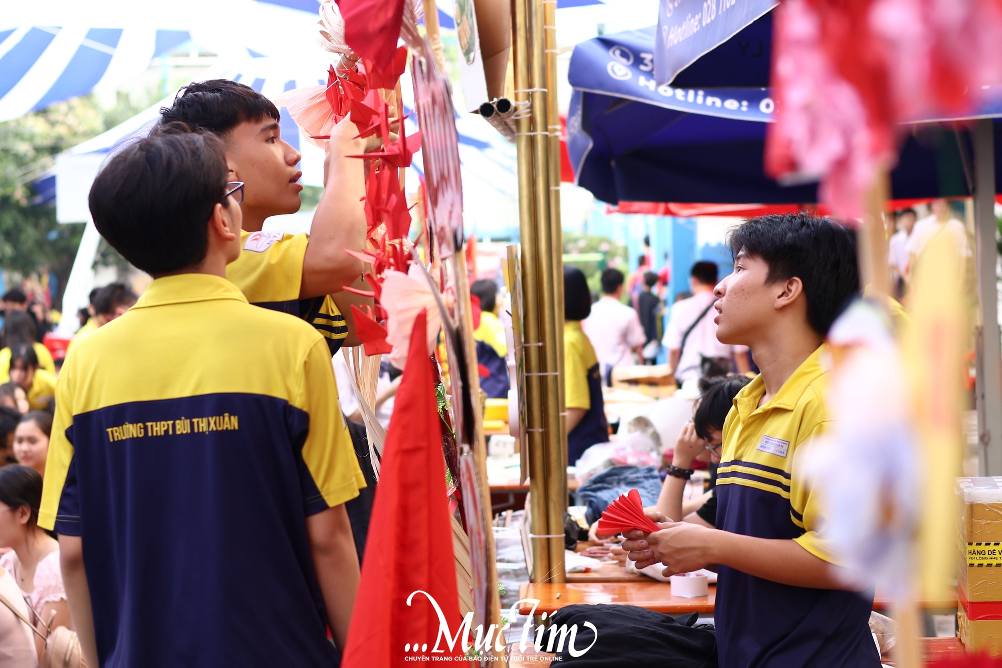 Khi Tết được làm nên từ bàn tay của những ‘nghệ nhân học trò’- Ảnh 3.