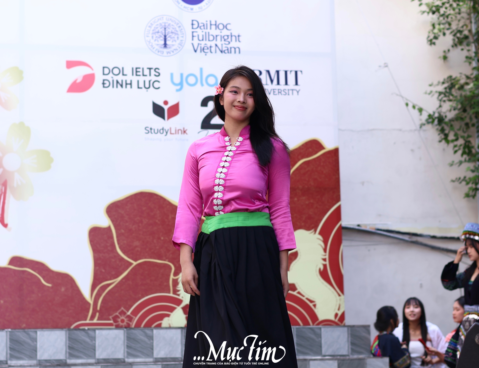 Khi Tết được làm nên từ bàn tay của những ‘nghệ nhân học trò’- Ảnh 8.