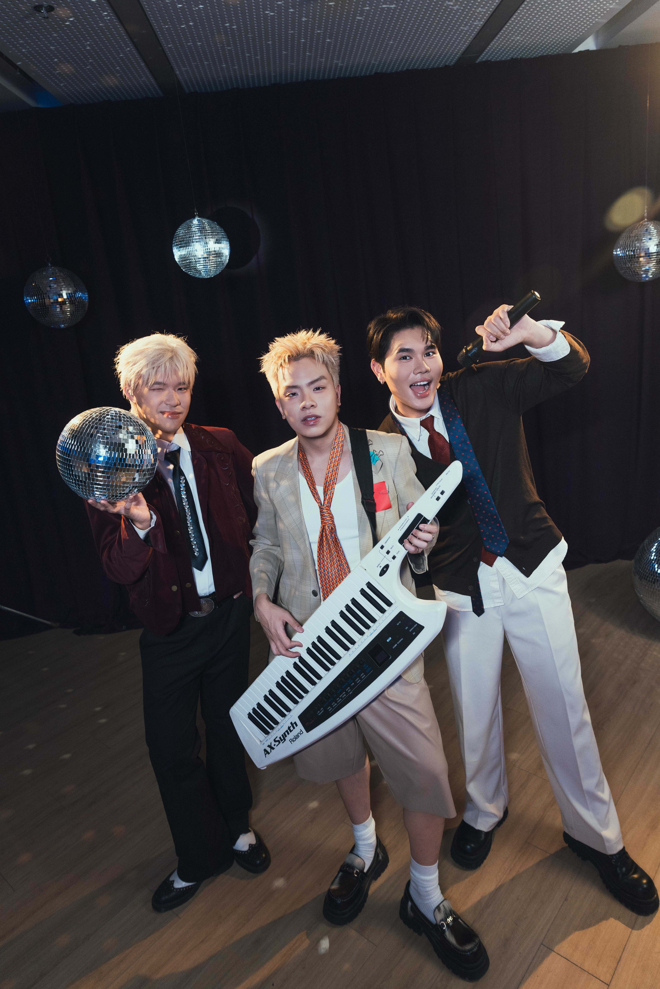 Hứa Kim Tuyền ra mắt ca khúc Valentine, giọng hát chính được tuyển chọn theo cách bất ngờ - Ảnh 3.