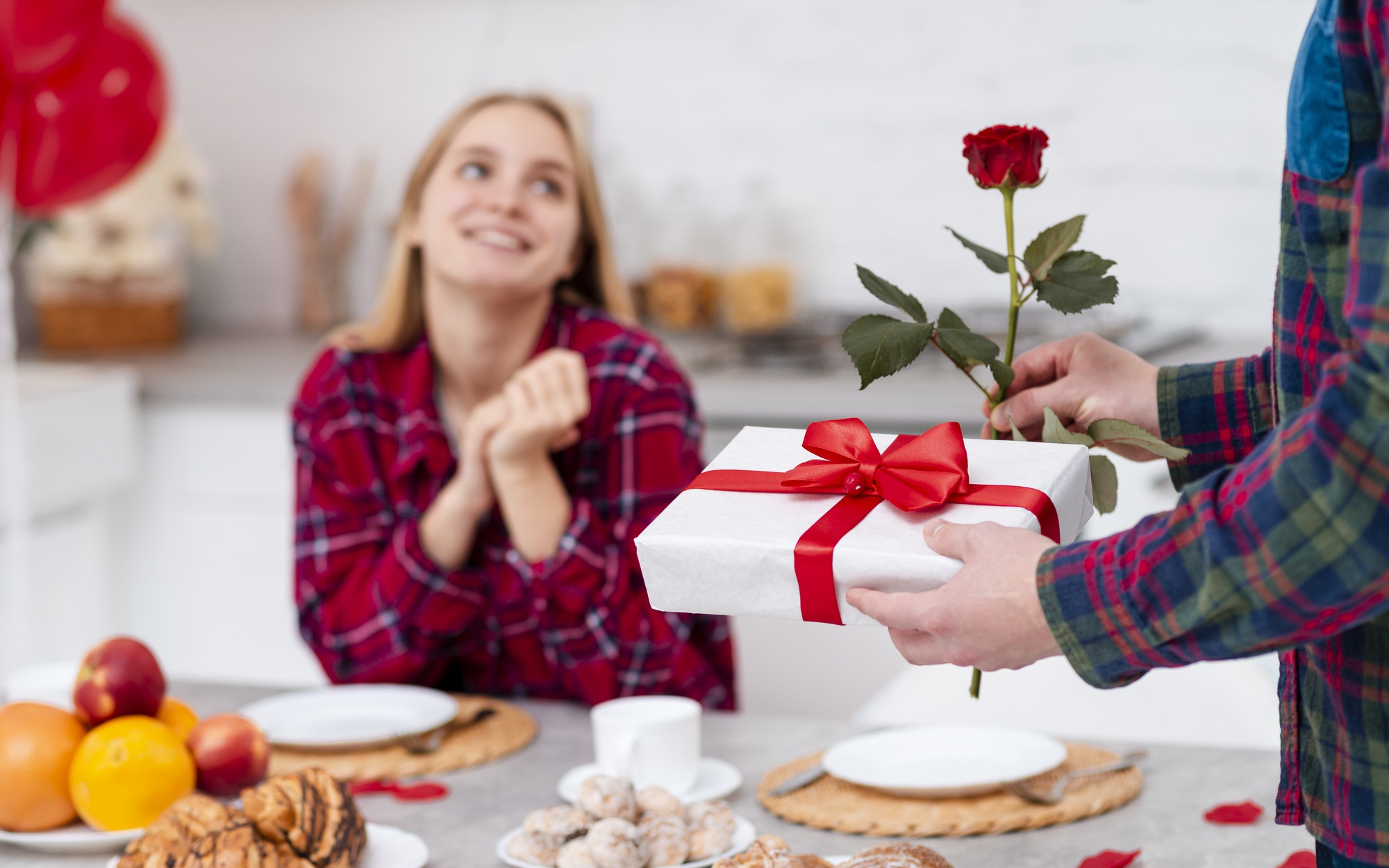 Giới trẻ bí ý tưởng quà Valentine, lên mạng xin cao kiến và chia sẻ loạt gợi ý sáng tạo