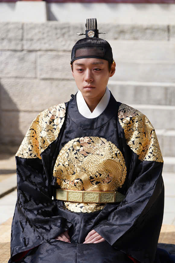 Tân binh được kỳ vọng nhất năm 2026 của màn ảnh Hàn?- Ảnh 2.