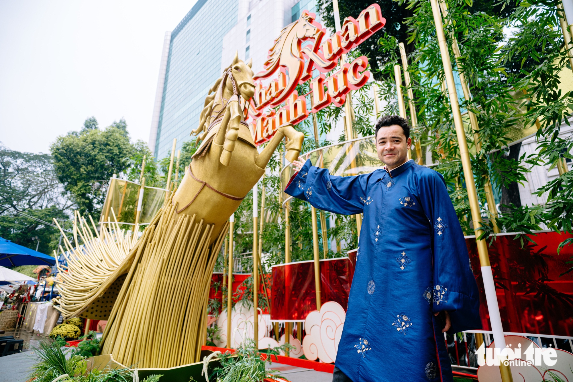 Tết Việt đầu tiên 'chạm' vào cảm xúc của Tổng lãnh sự Pháp tại TP.HCM - Ảnh 4.