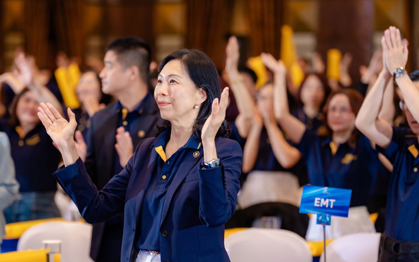 Bà Yong Lai Yin Chính Thức Đảm Nhiệm Tổng Giám Đốc Phú Hưng Life