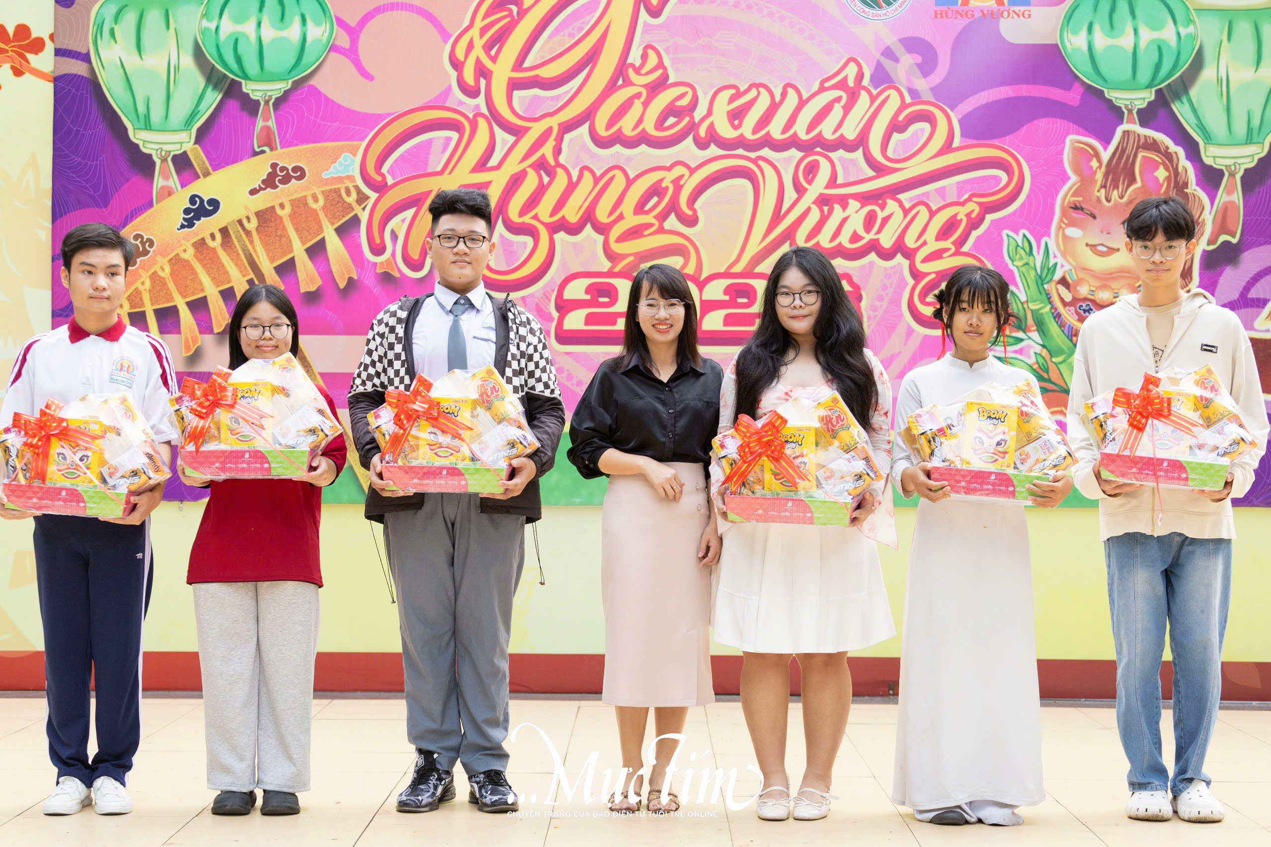 ‘Cháy’ sạch hơn 5.000 vé, hội xuân học trò rộn ràng như một phiên chợ Tết- Ảnh 14.