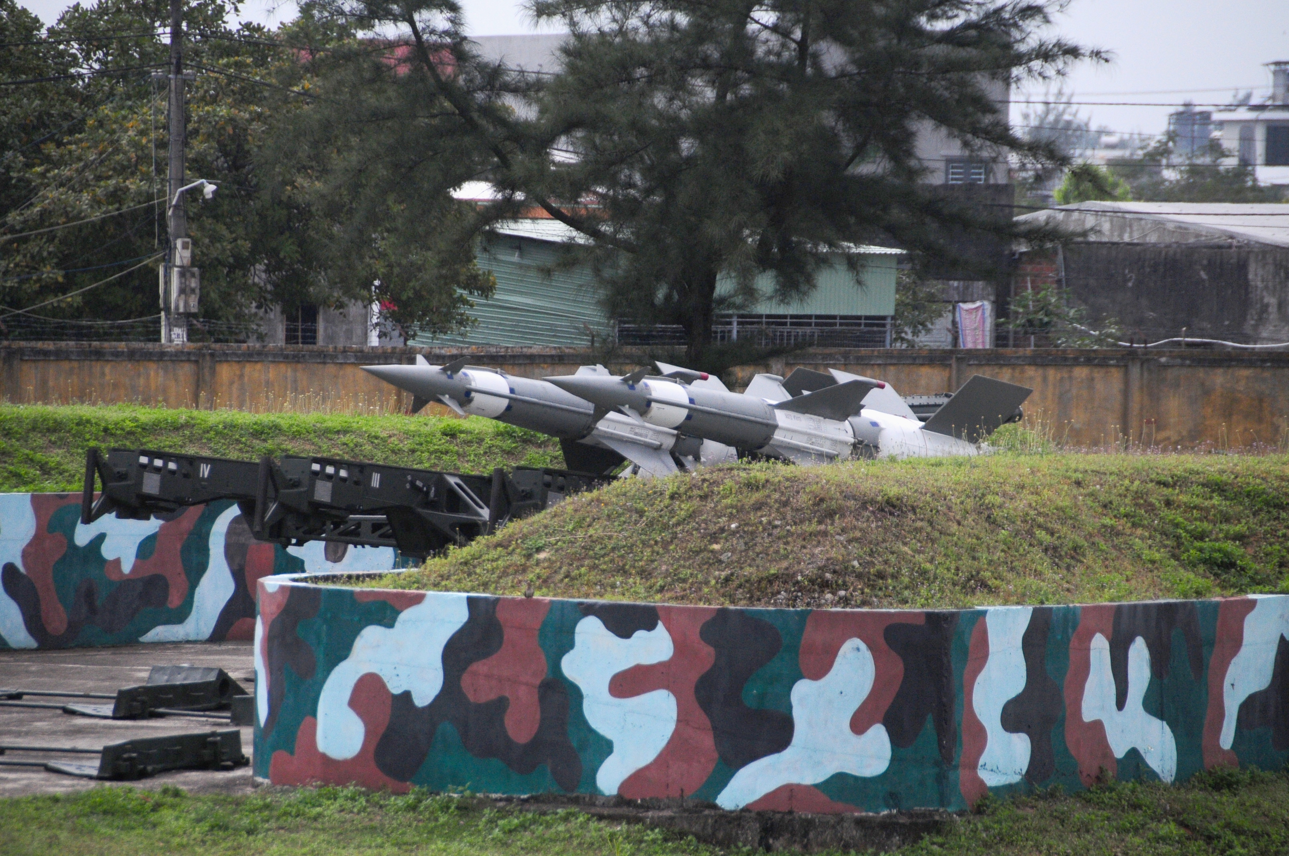 tên lửa - Ảnh 1.