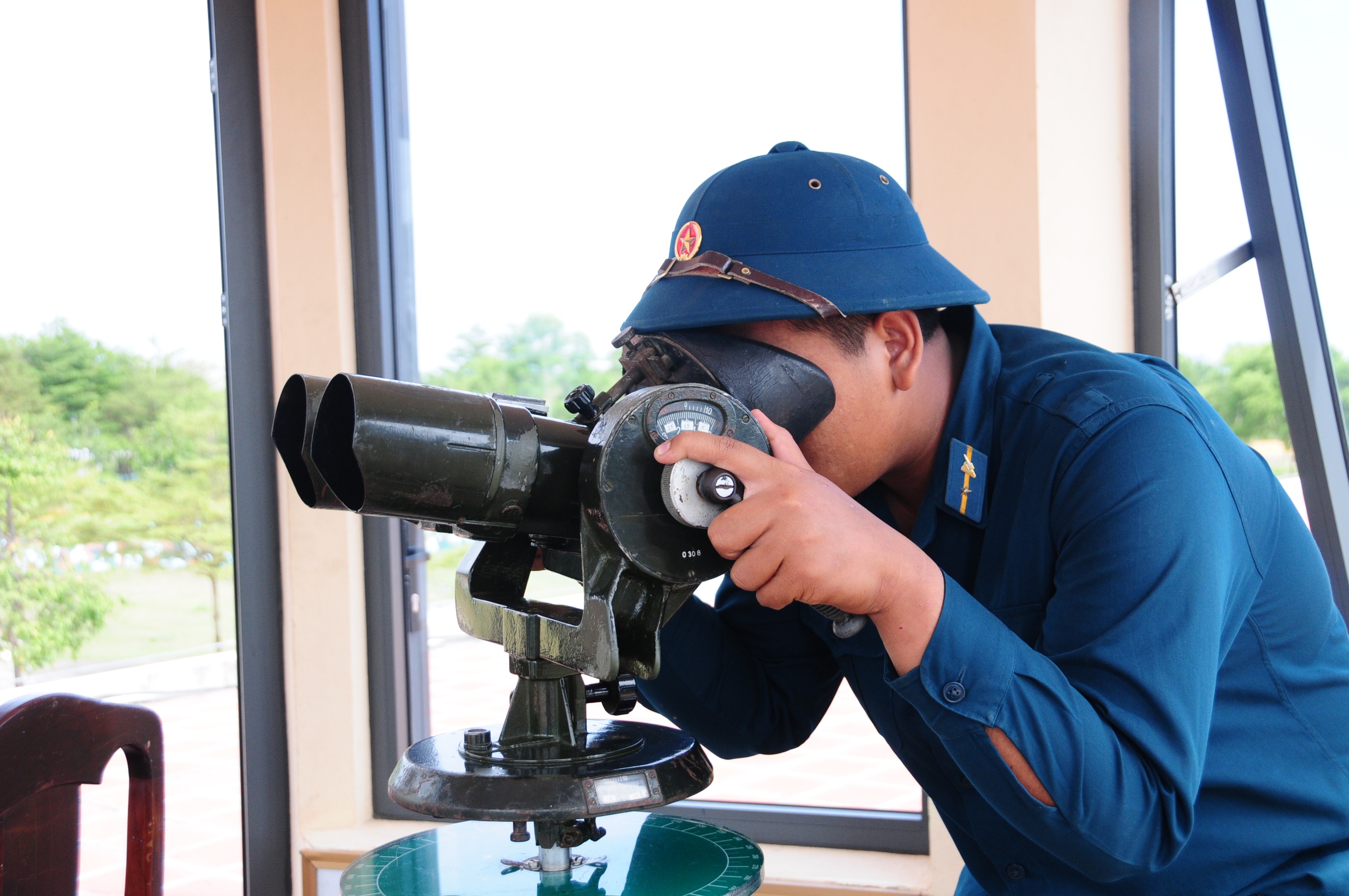 Cận cảnh trận địa tên lửa trực chiến canh trời cận Tết bên bờ biển Đà Nẵng - Ảnh 10.