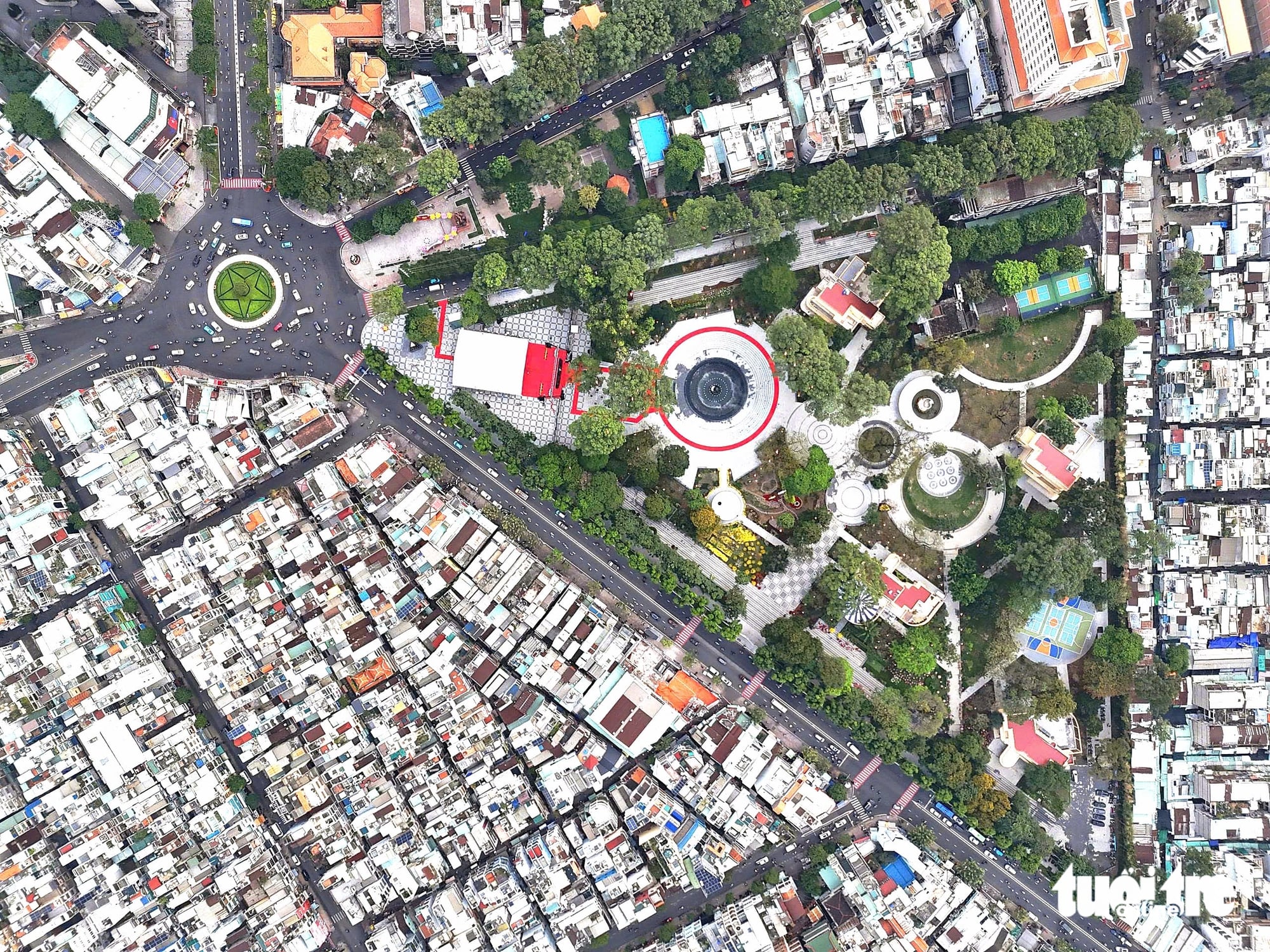 Ho Chi Minh City inaugurates COVID-19 memorial park - Ảnh 10.