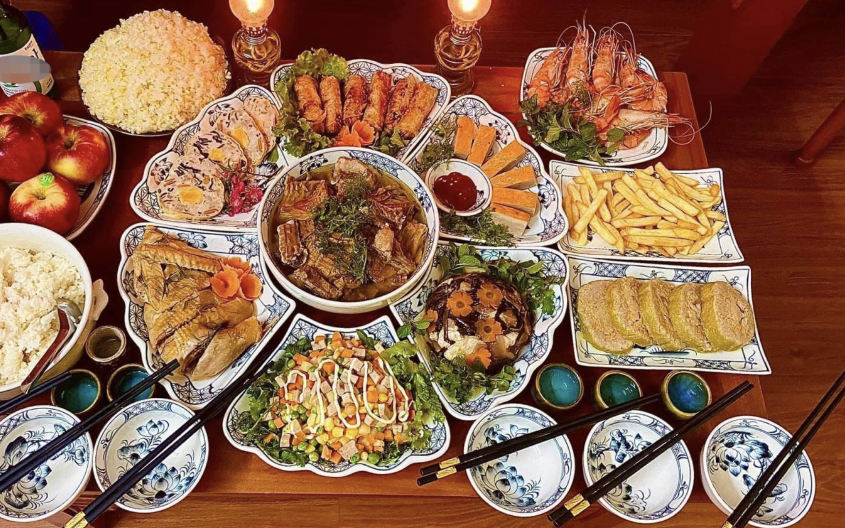 Bác sĩ cảnh báo: Ăn vặt liên tục ngày Tết khiến mỡ máu tăng cao âm thầm