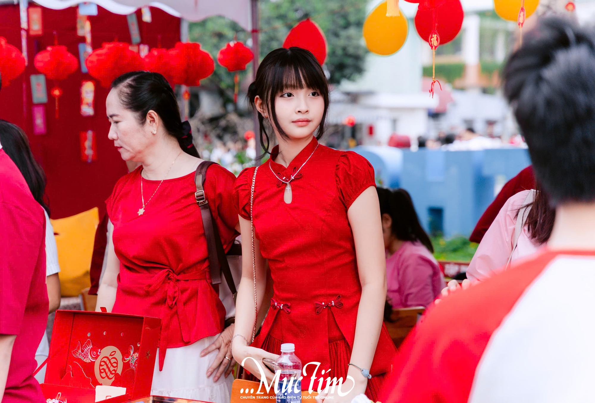 Học sinh Trường Trung học Thực hành Sài Gòn gói bánh chưng, gửi trọn yêu thương ngày Tết - Ảnh 15.