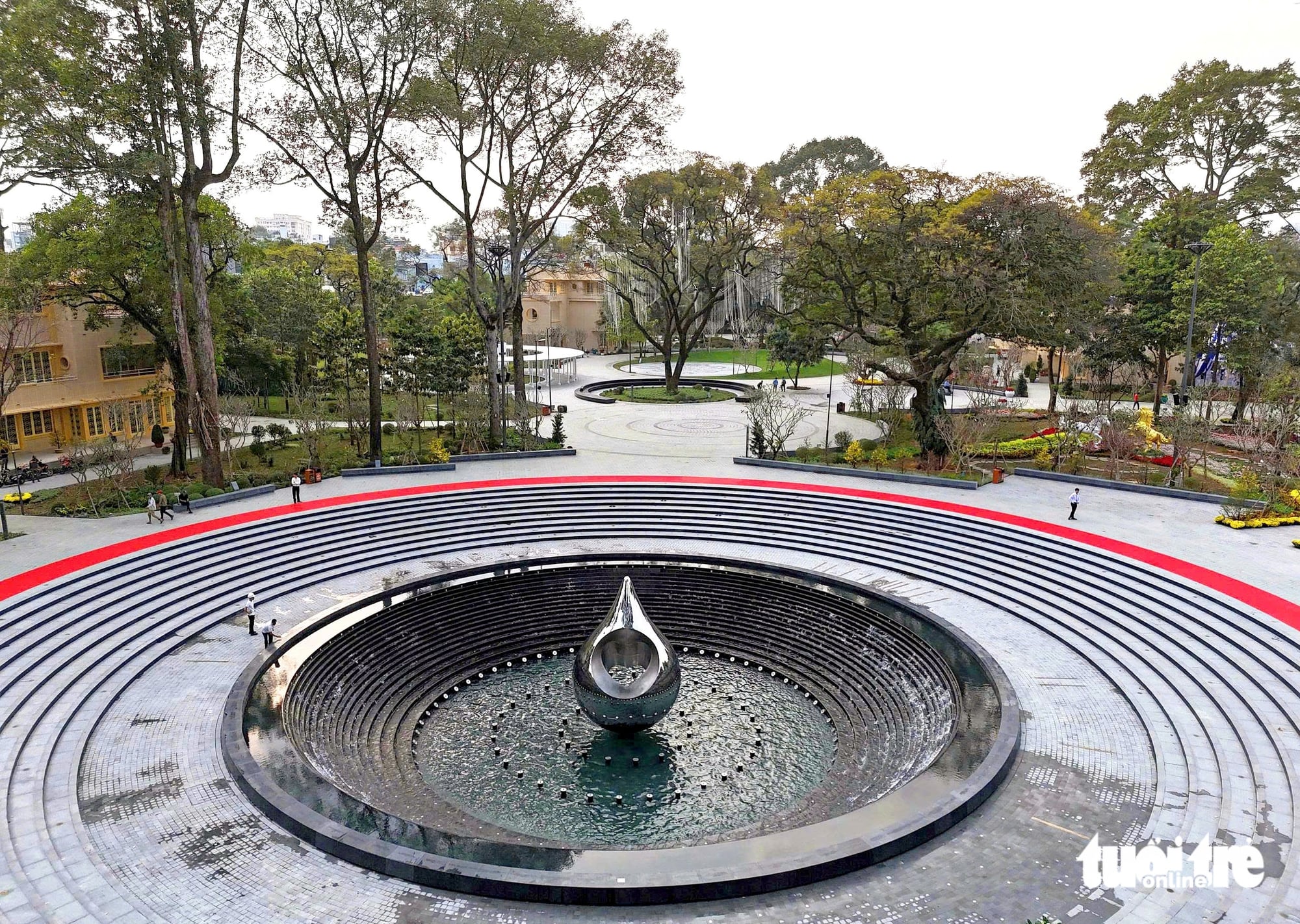 Ho Chi Minh City inaugurates COVID-19 memorial park - Ảnh 4.