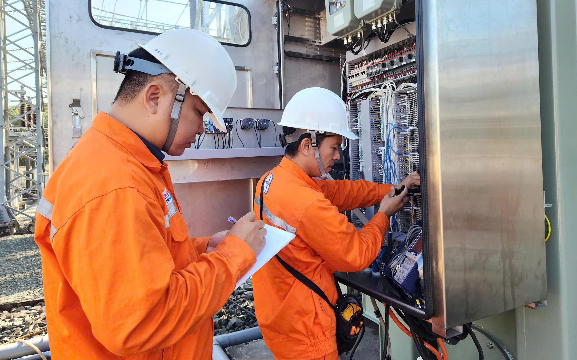EVNSPC triển khai giải pháp đảm bảo điện an toàn, ổn định cho Tết Nguyên đán 2026
