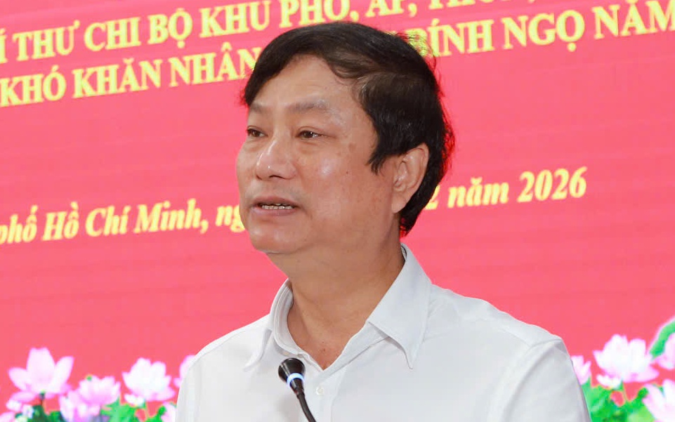 TP.HCM Trao Quà Tết Cho Các Bí Thư Chi Bộ Có Hoàn Cảnh Khó Khăn