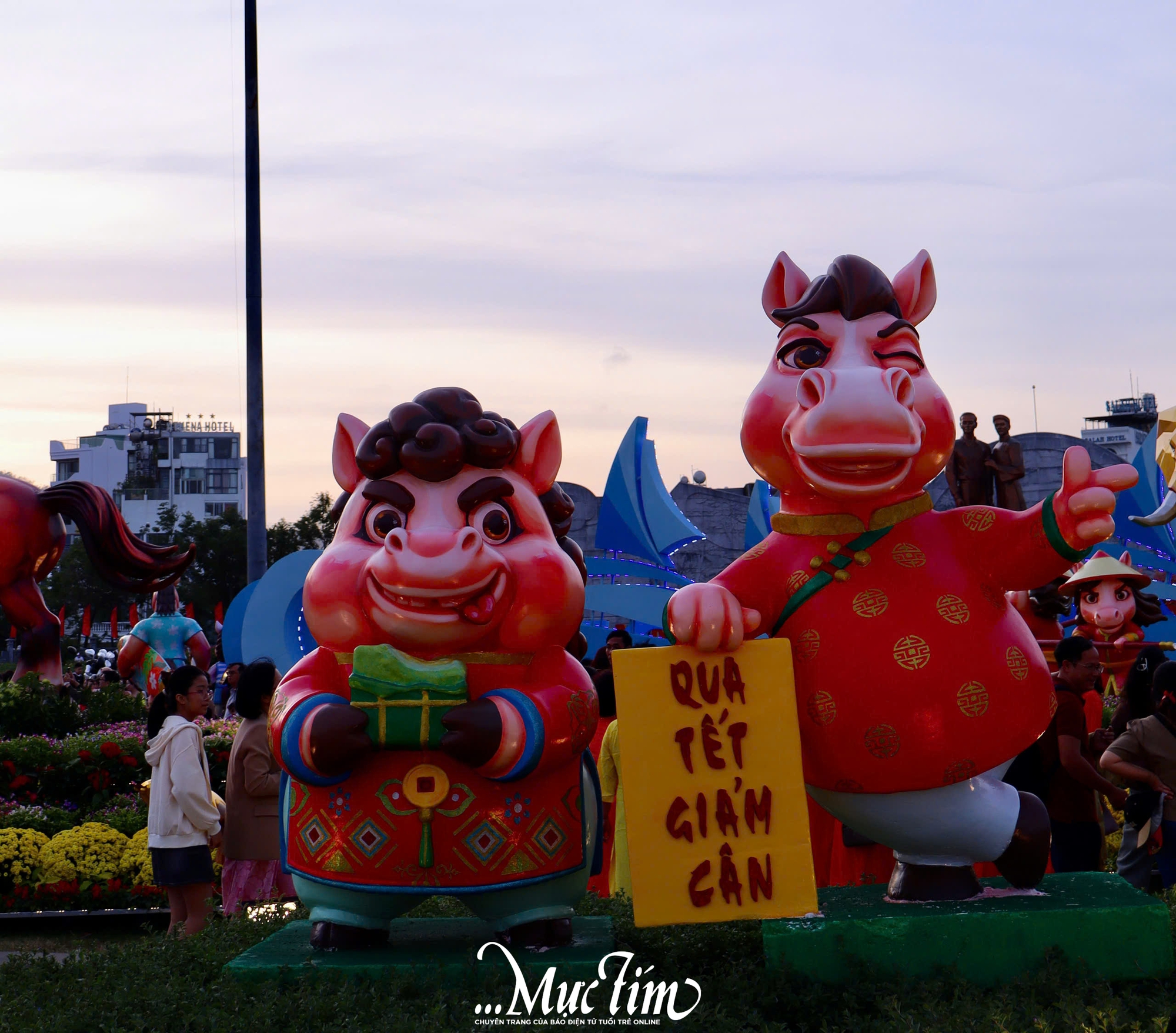 Check-in ngay cụm linh vật ngựa đang 'viral' ở Quy Nhơn (Gia Lai)- Ảnh 4.