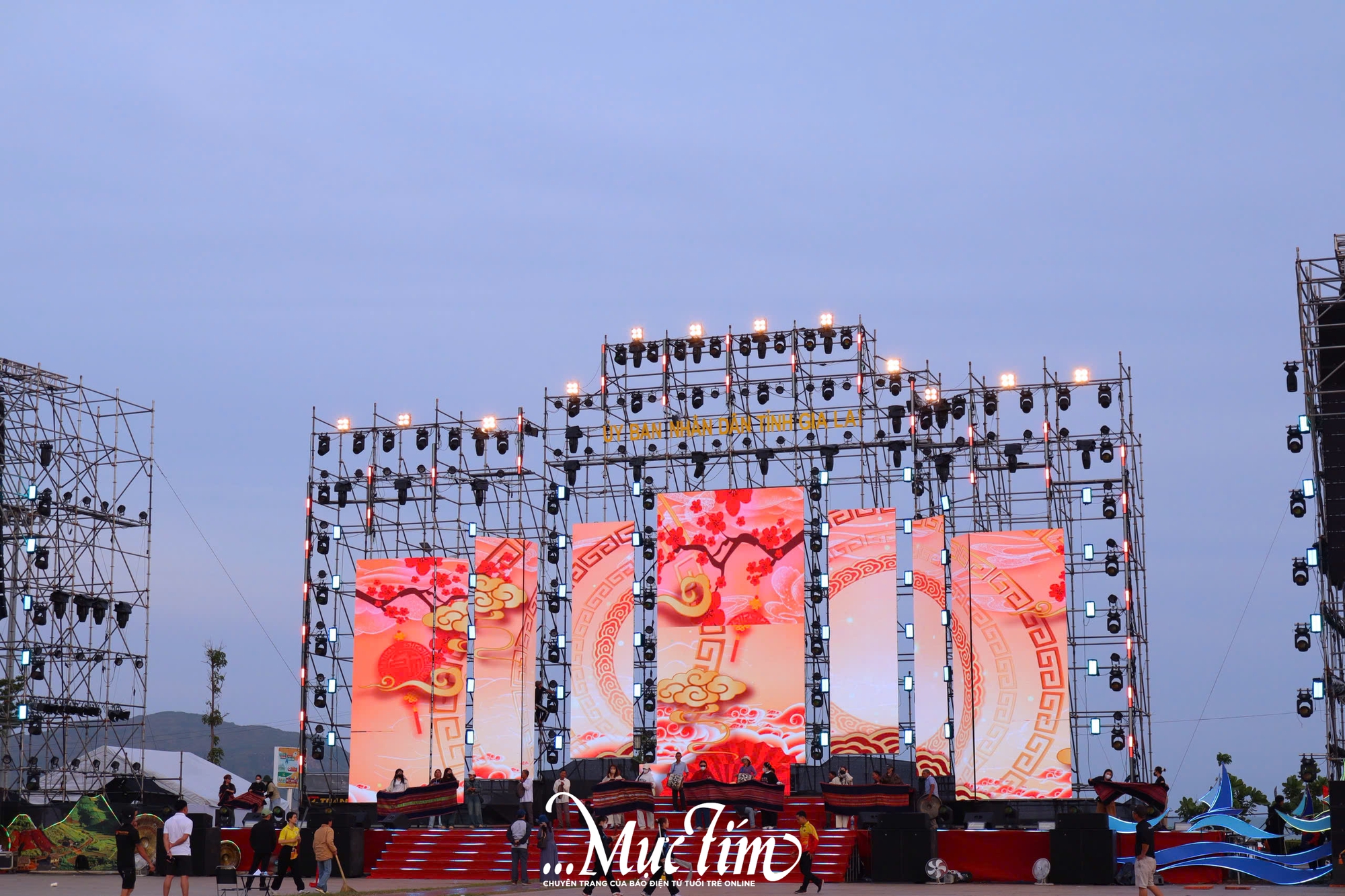 Check-in ngay cụm linh vật ngựa đang 'viral' ở Quy Nhơn (Gia Lai)- Ảnh 17.