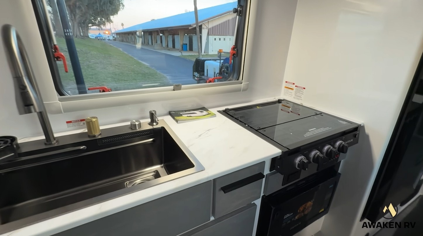 nhà di động - Ảnh 6.