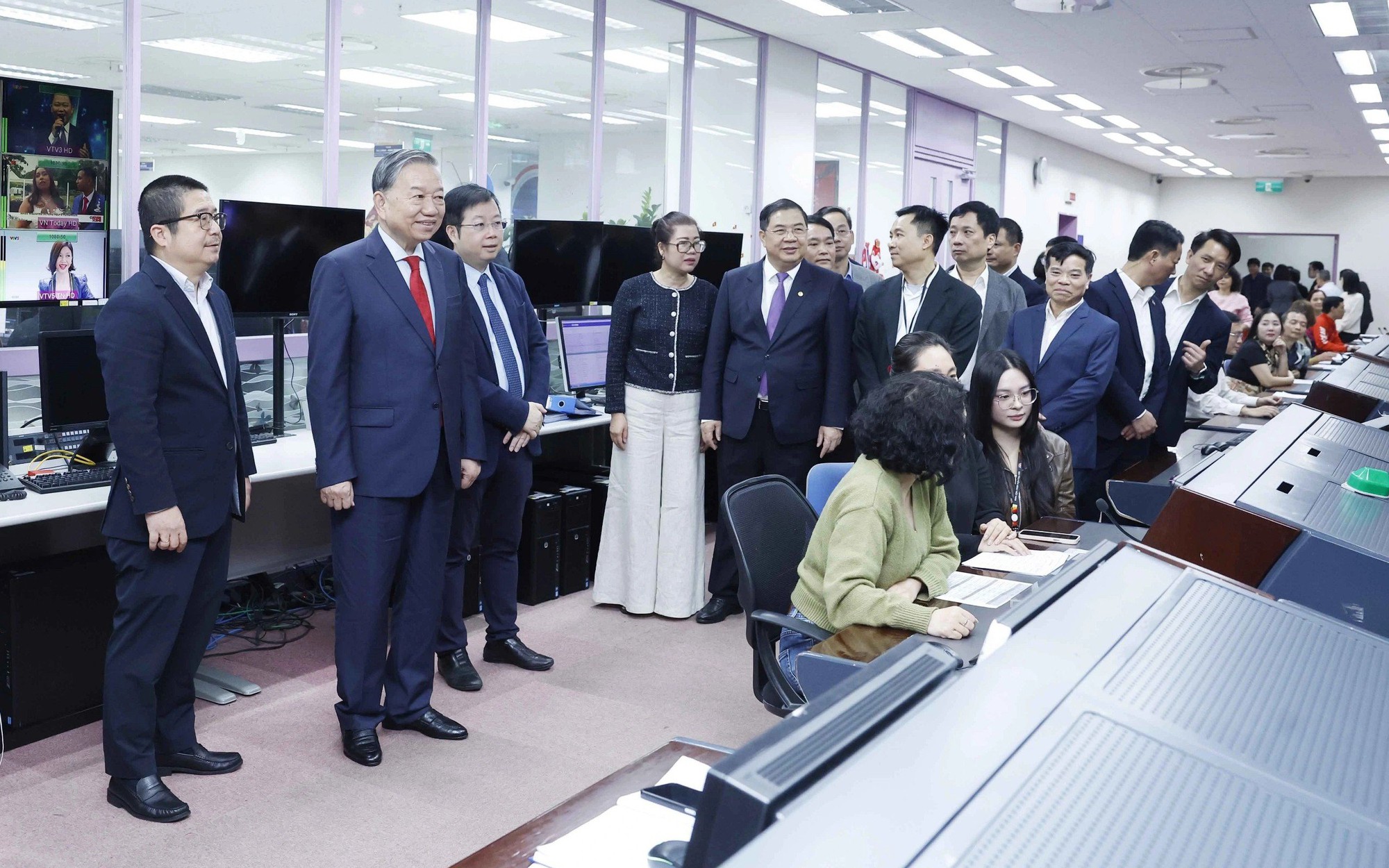 Tổng Bí thư Tô Lâm thăm VTV và VOV, nhấn mạnh vai trò truyền thông trong dịp Tết