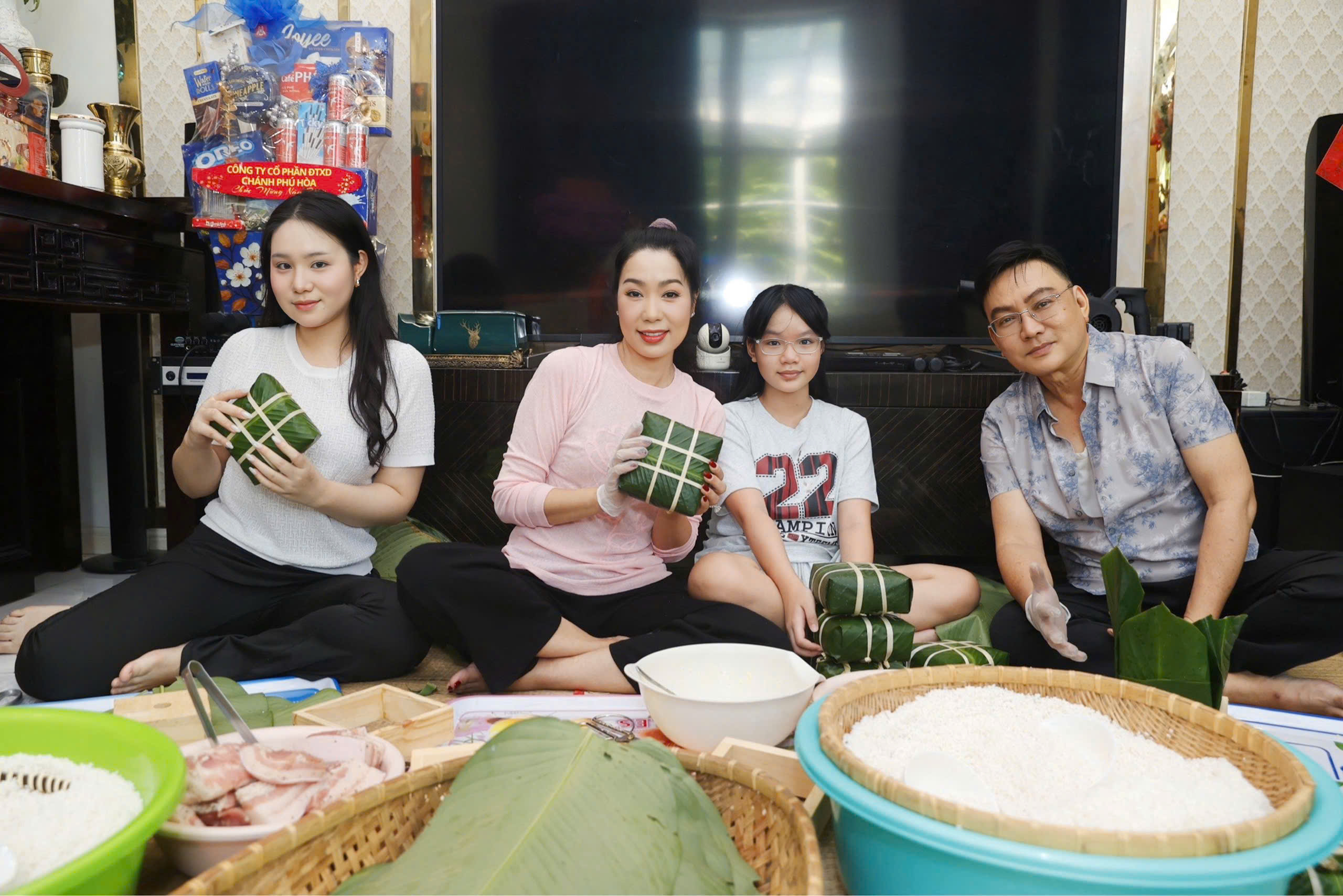 Trịnh Kim Chi làm tiểu cảnh xuân, mời bà con hàng xóm đến check-in - Ảnh 3. Trịnh Kim Chi - Ảnh 3.