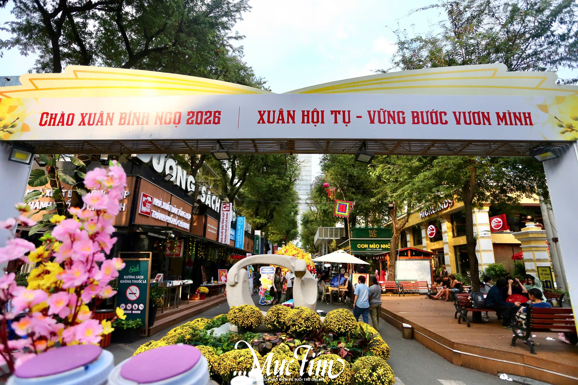 Khám phá loạt hoạt động hấp dẫn tại Đường sách TP.HCM dịp Tết Bính Ngọ- Ảnh 1.