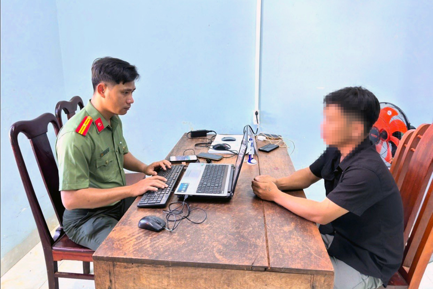 Người đàn ông Đồng Nai bị làm việc vì đăng tin sai về công an thả trộm gà