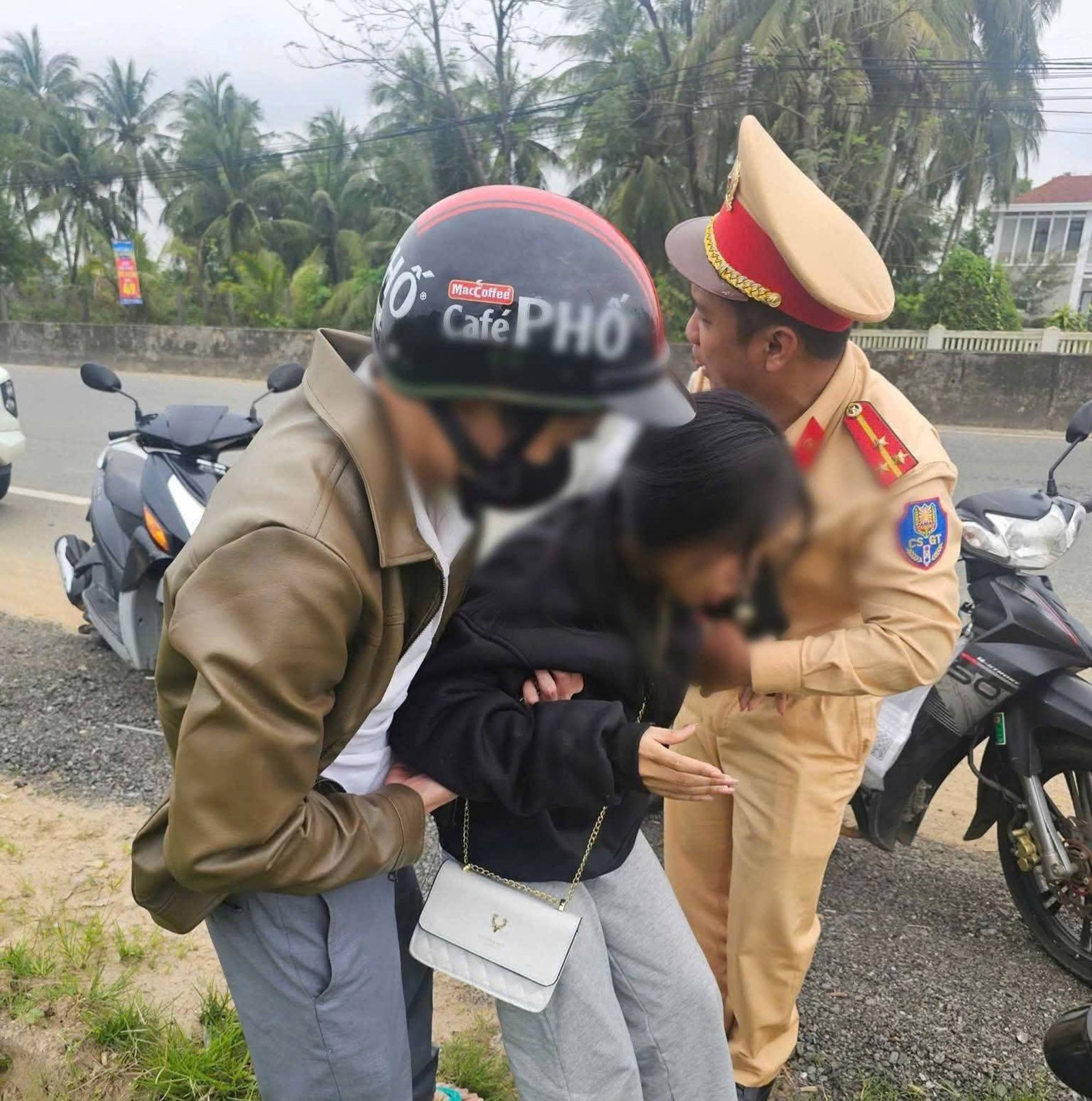 cảnh sát giao thông - Ảnh 1.