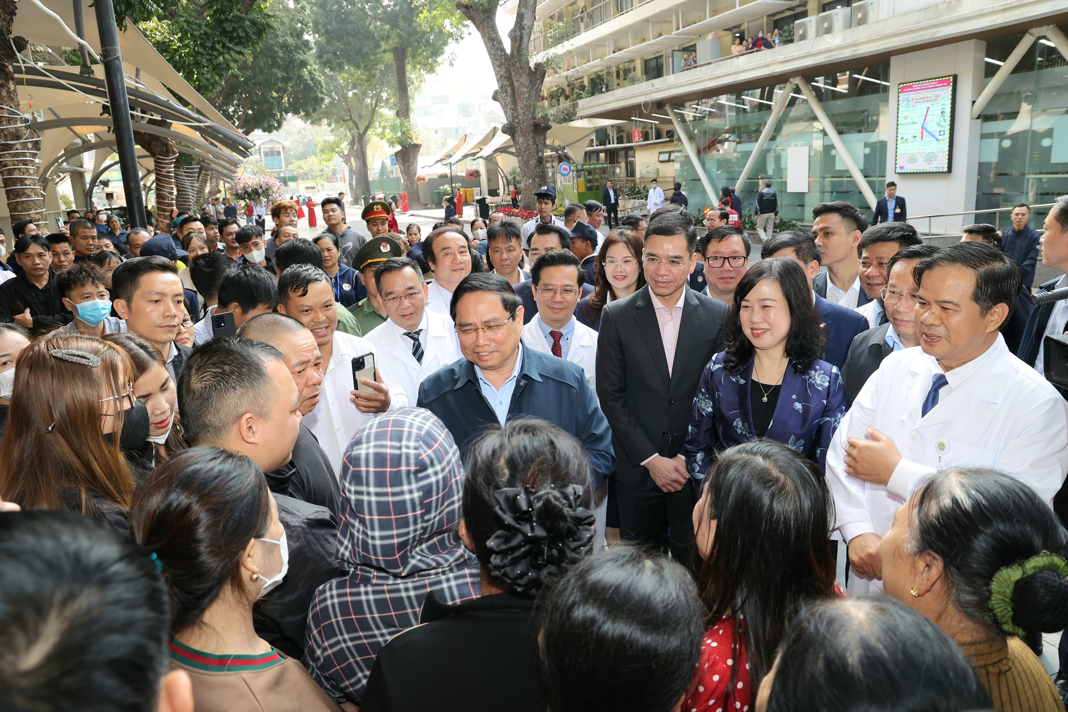 chúc Tết - Ảnh 1.