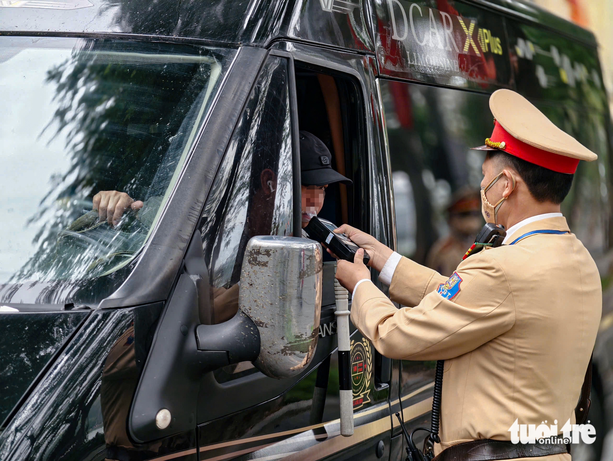 xe khách - Ảnh 1.