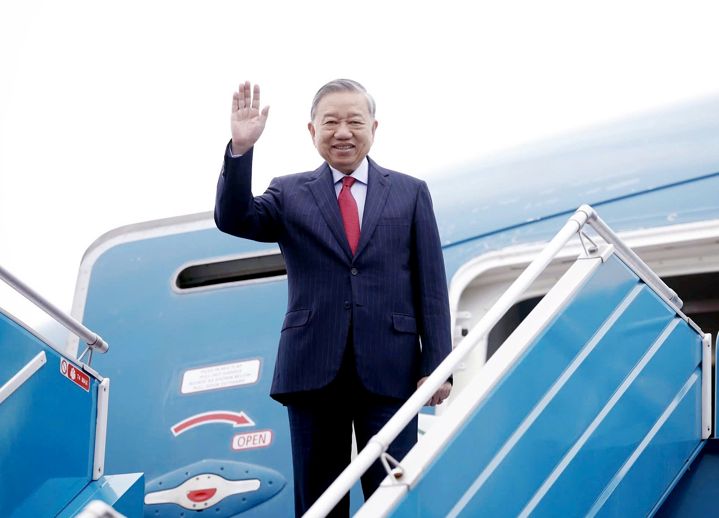 Tổng Bí thư Tô Lâm lên đường đi Mỹ, dự cuộc họp Hội đồng  Hòa bình Dải Gaza - Ảnh 1.